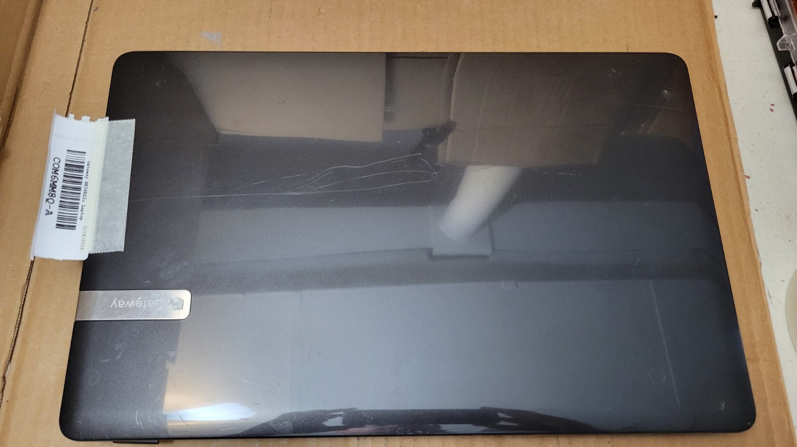 Gateway NE56R12U B950 2.1 Ghz Laptop — For Parts or Repair —