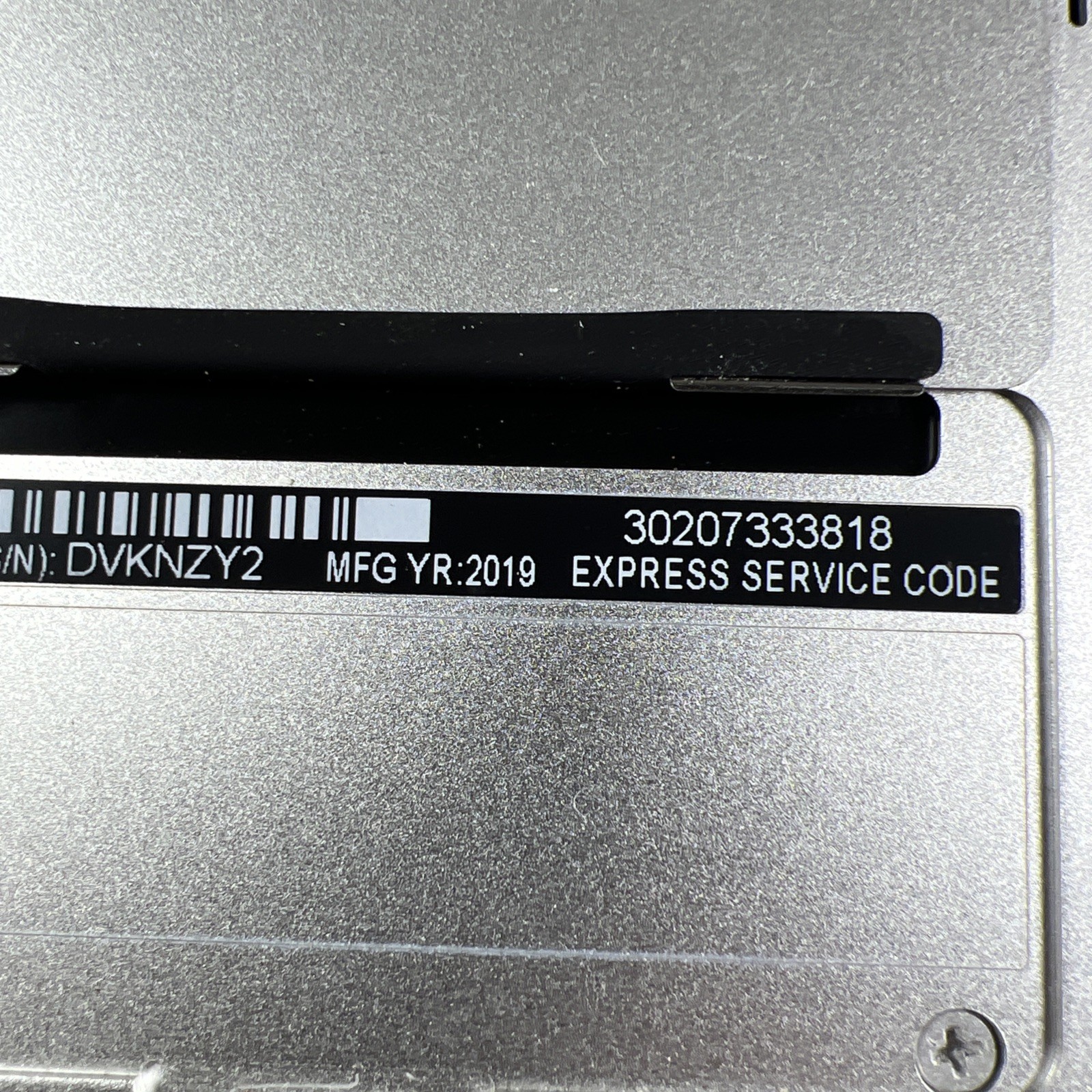 DELL XPS I5 7590 INTEL CORE I7-9750H 2.60GHZ 16GB RAM **NO HD/ NO CADDIE/ NO OS/