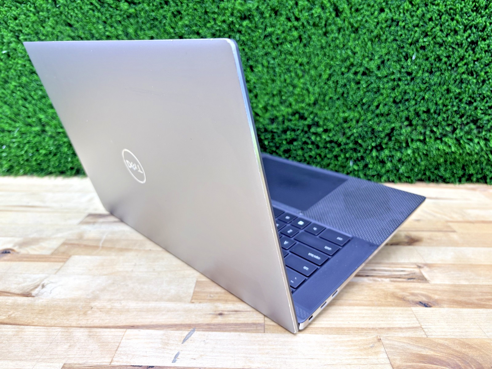Dell Precision 5550 Xeon-10th Gen 2.80GHz 32GB RAM 256GB SSD Nvidia Q T2000 Max*