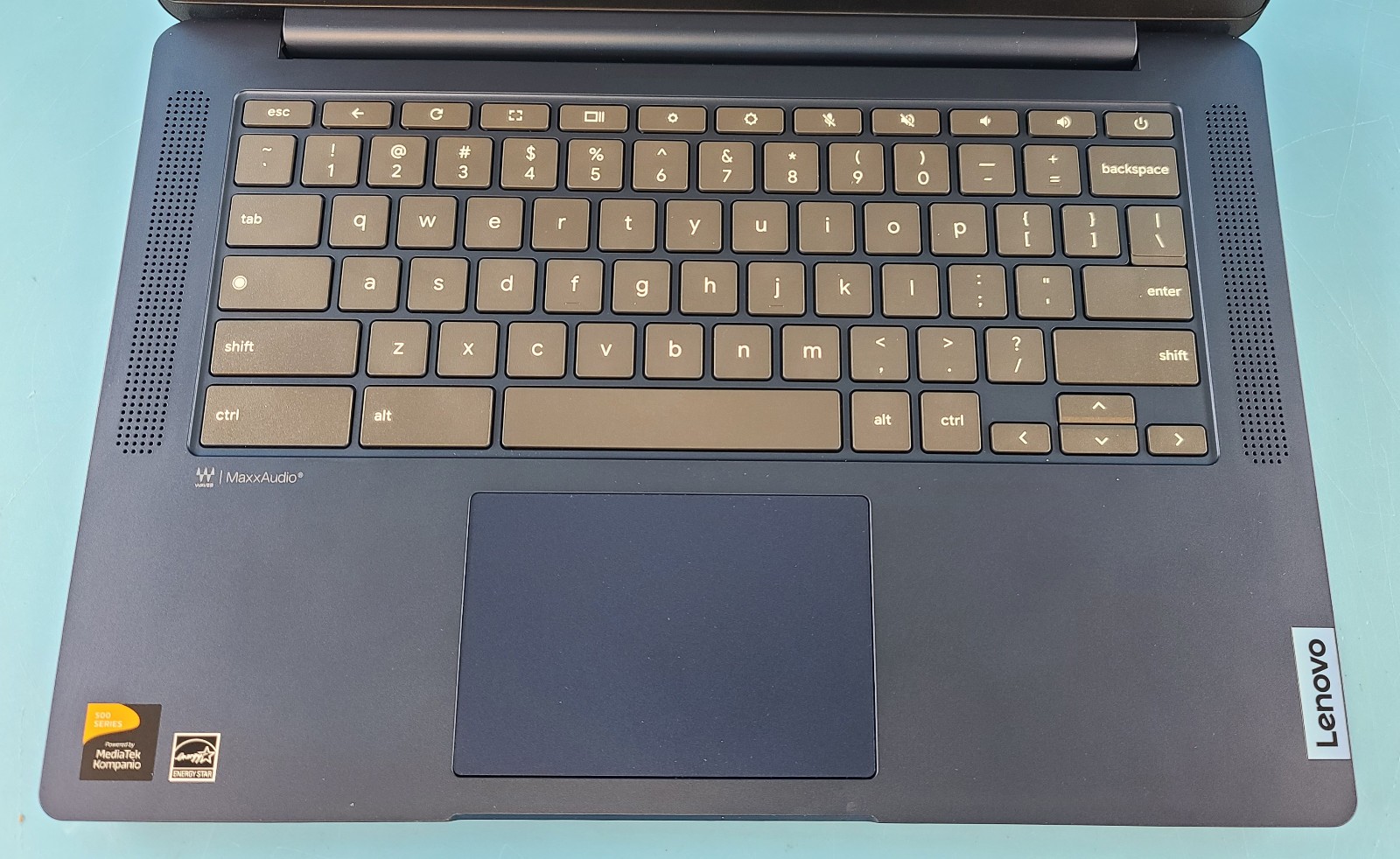 Lenovo IP Slim 3 Chrome 14M868 82XJ0000US 14″ Chromebook Octa-Core 4GB 64GB eMMC