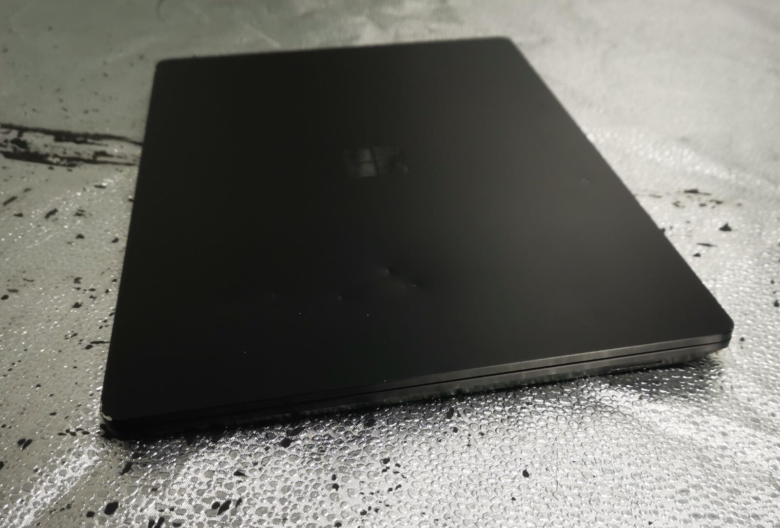 Microsoft Surface Laptop 3 13.5″ 256GB 8G Intel Core i5-1035G7 – 1.20 GHz *READ*