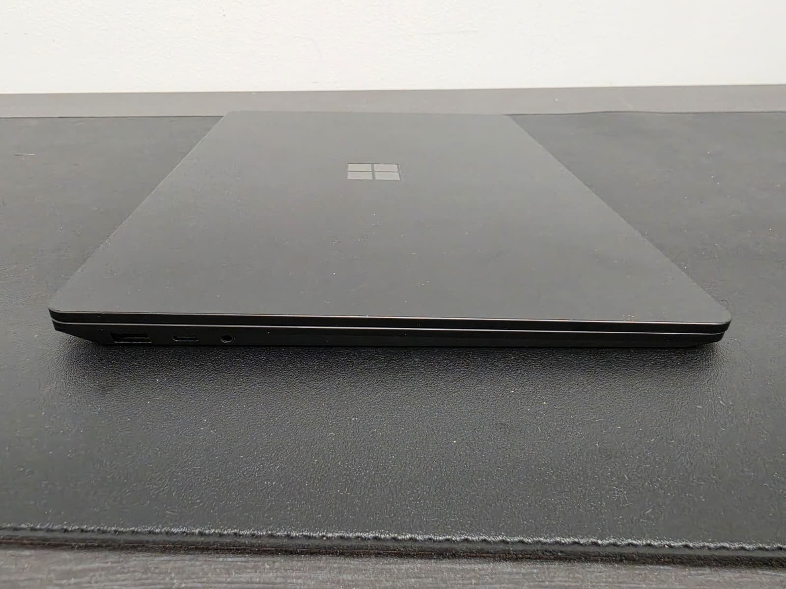 Microsoft Surface Laptop 4 – 13.5″ Touch i7 16GB Ram 512 GB SSD No OS ***READ***