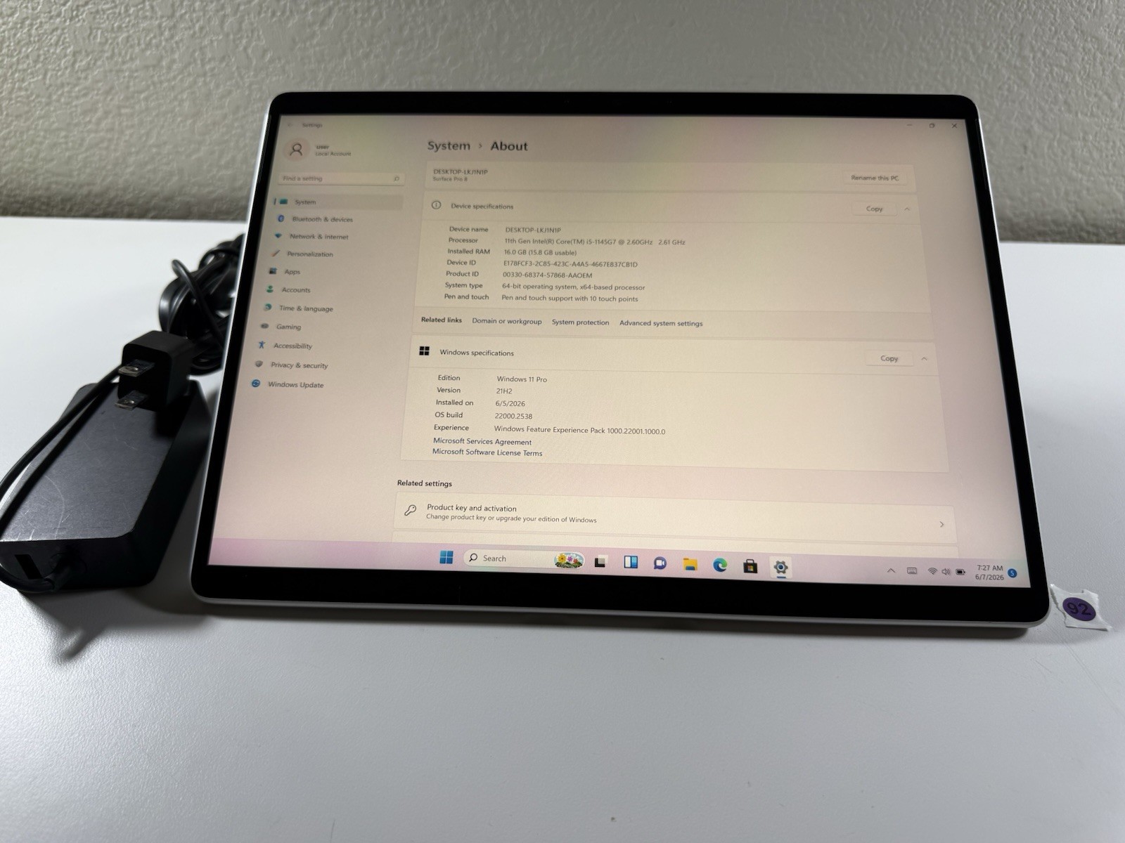 Microsoft Surface Pro 8 (1982) i5-1145G7 – 16GB RAM – 256GB 120Hz – Win 11 Pro