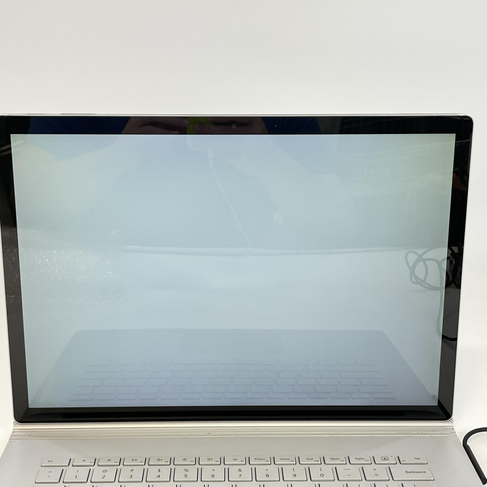 Microsoft Surface Book 2 15 TOUCH i7-8650U 1.90GHz 16GB 256GB SSD – BAD BATTERY