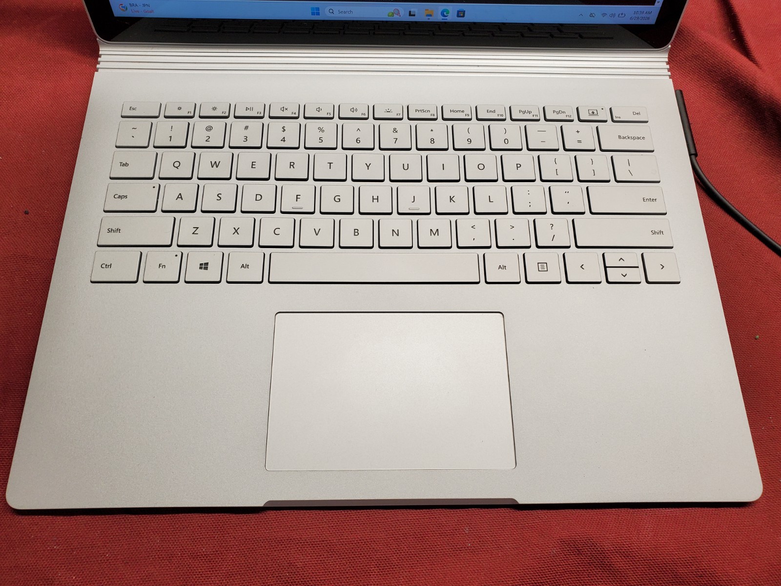 Microsoft Surface Book 2 13.5″ i5 8350U 1.70GHz/ 8GB / 256GB SSD #2934