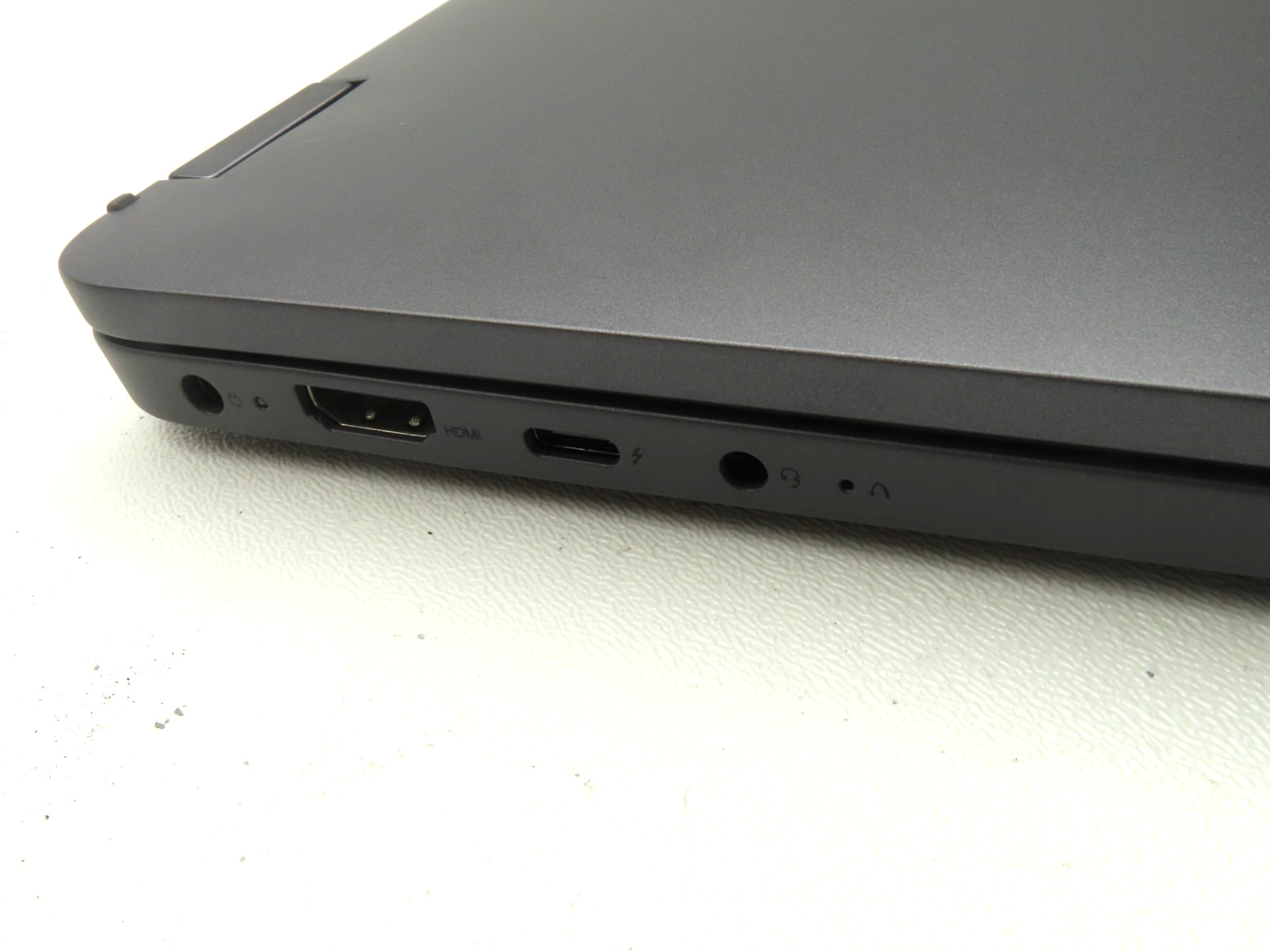 Lenovo IdeaPad Flex 5 14IAU7 14″ Intel Core i5-1235U 1.3GHz 8GB RAM 512GB SSD