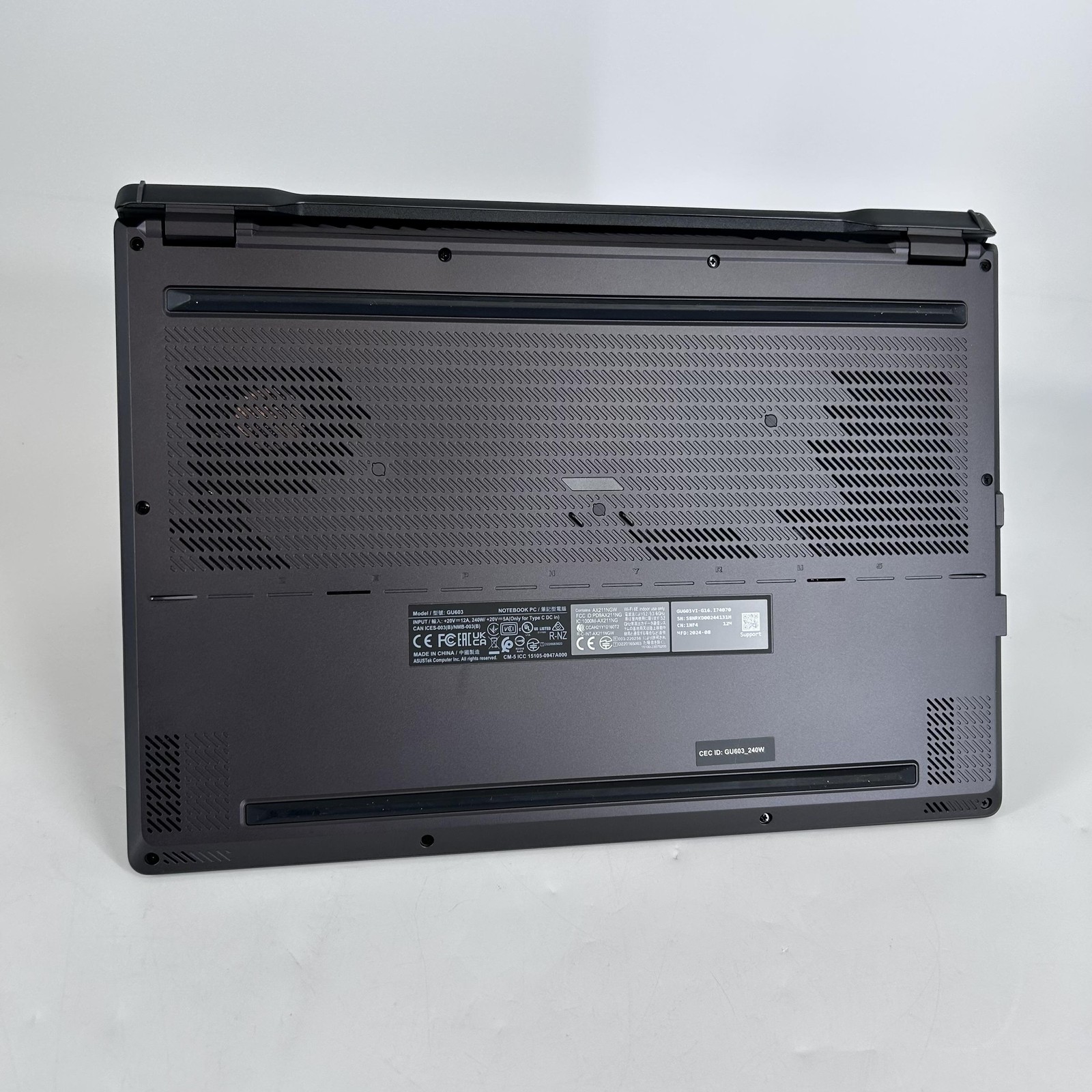 Asus ROG Zephyrus G16 GU603 FHD+ i7-13620H 16GB 512GB RTX 4070 MINOR FRAME SPLIT