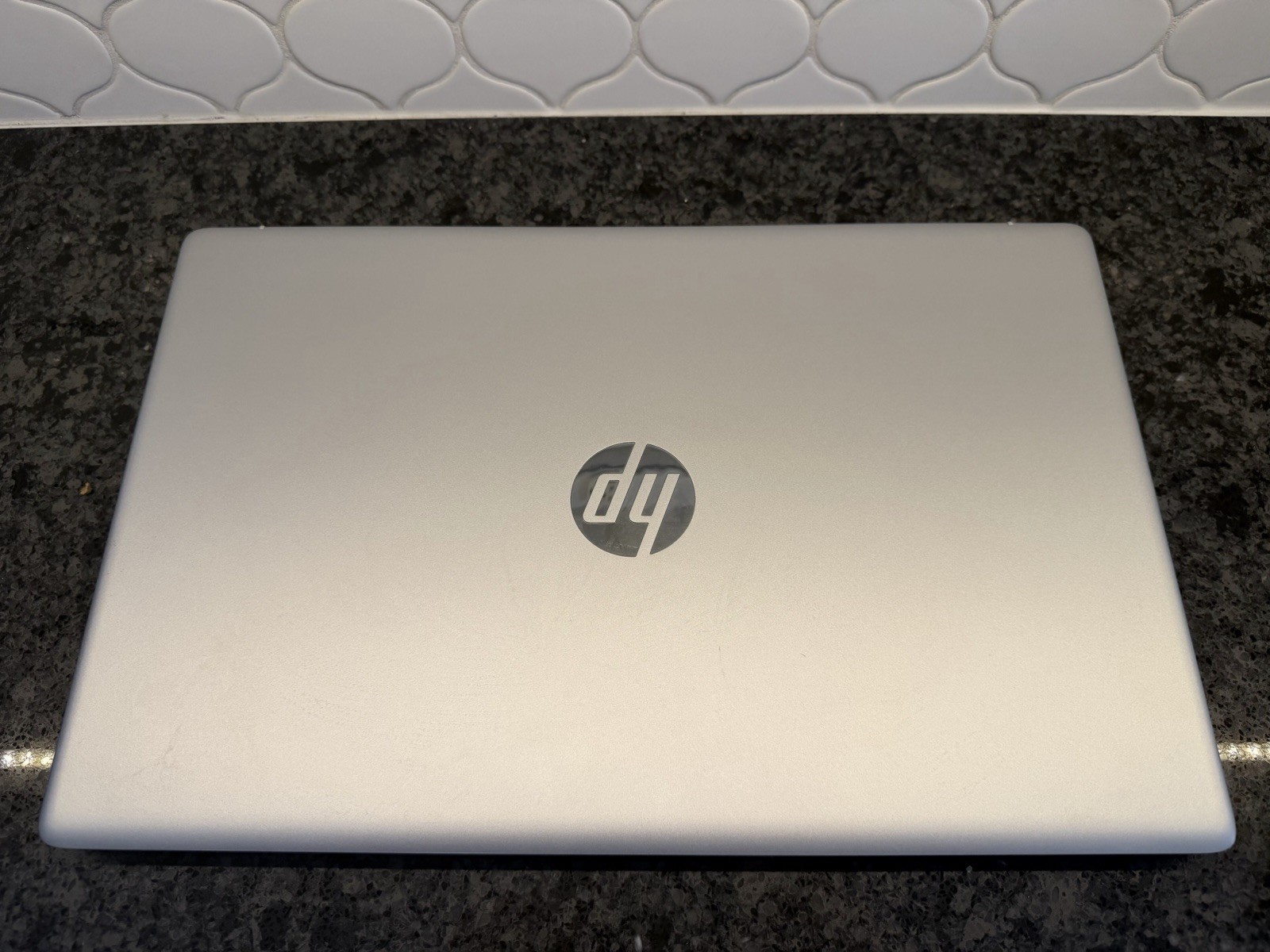 HP Laptop 17-cn2xxx. Intel(R) Core(TM) i5-1235U. 12Gb RAM. 500Gb NVMe SSD. Works