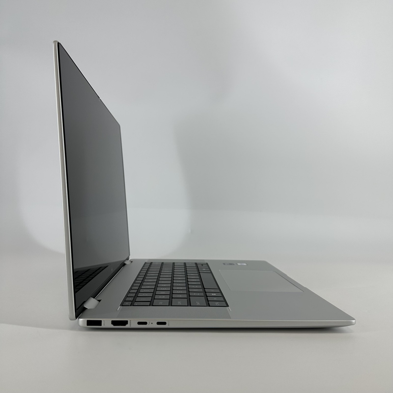 HP Envy x360 16 Silver FHD+ TOUCH 1.7 GHz Ultra 7 155U 16GB 1TB SSD Excellent