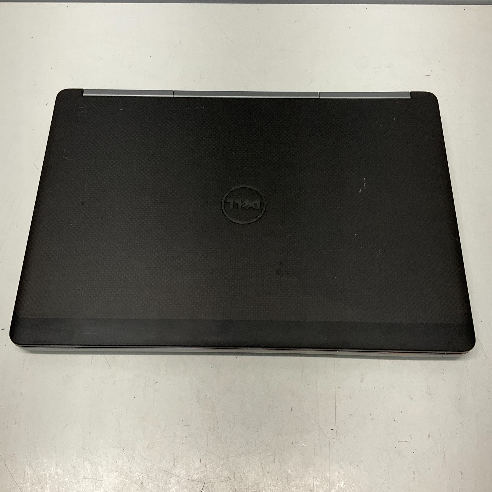 DELL PRECISION 7520 15″ FHD I7-6820HQ 128GB 16GB W10P Quadro M2200 Backlit