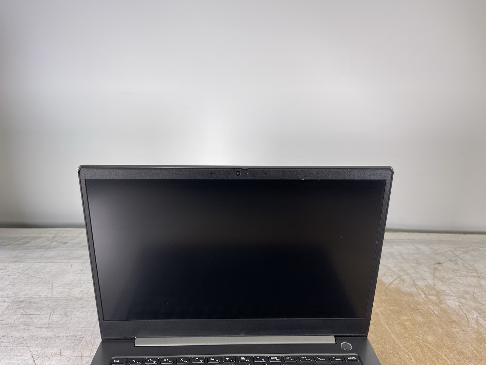 LENOVO THINKBOOK 14-IIL i7-1065G7 @ 1.30GHz, 4GB RAM, NO HDD/OS