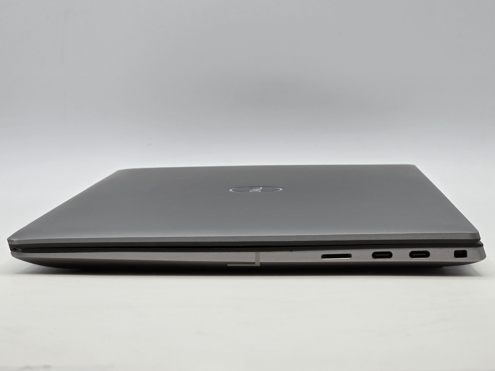 Dell Precision 5480 14″ 2560 x 1600 Touch I7-13800H 1TB 32GB W11P RTX A1000
