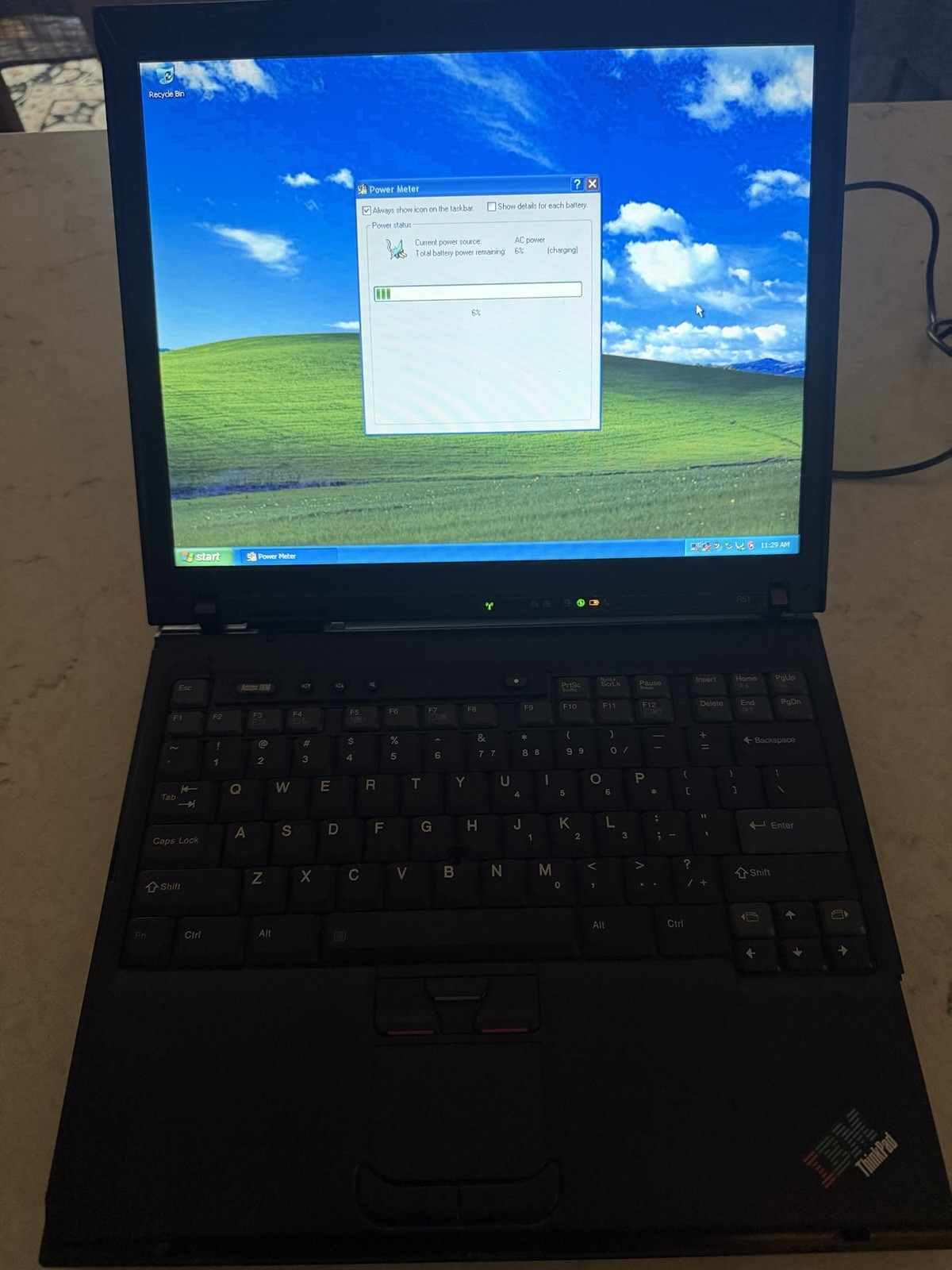 Great IBM THINKPAD R51 LAPTOP , 512MB RAM, 60gb IDE HD