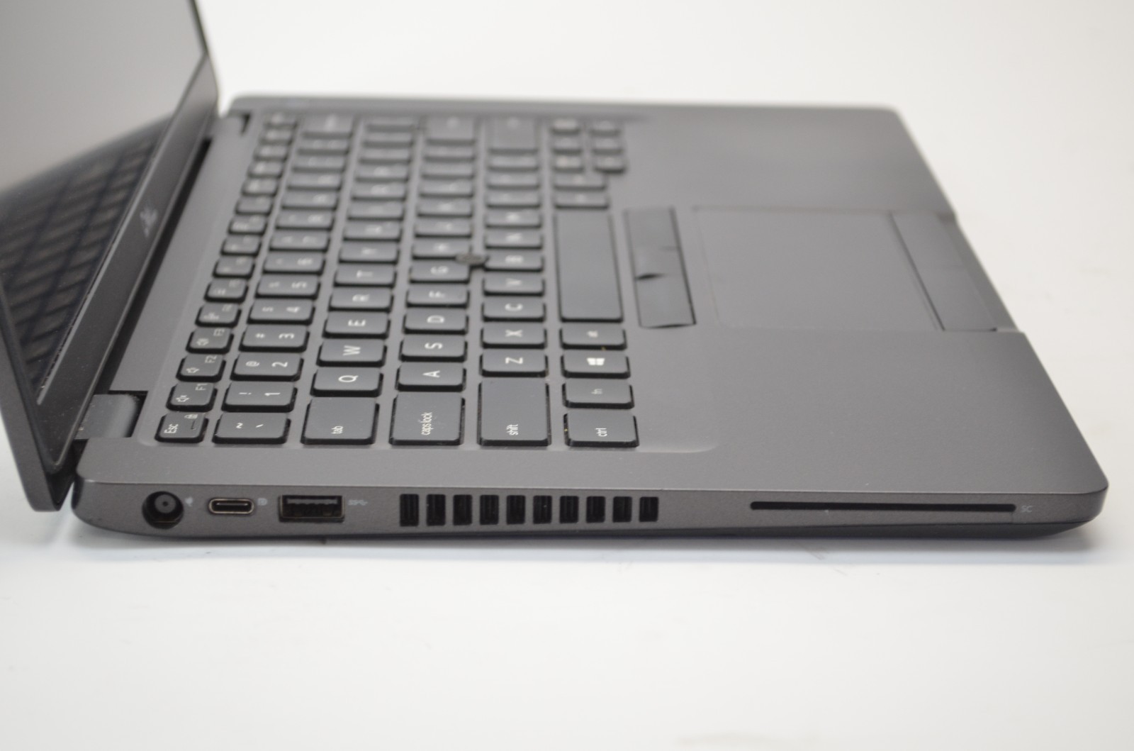 Dell Latitude 5400 Core i5-8365U 1.60GHz 16GB RAM 256 GB NVME SSD Win 11 Pro