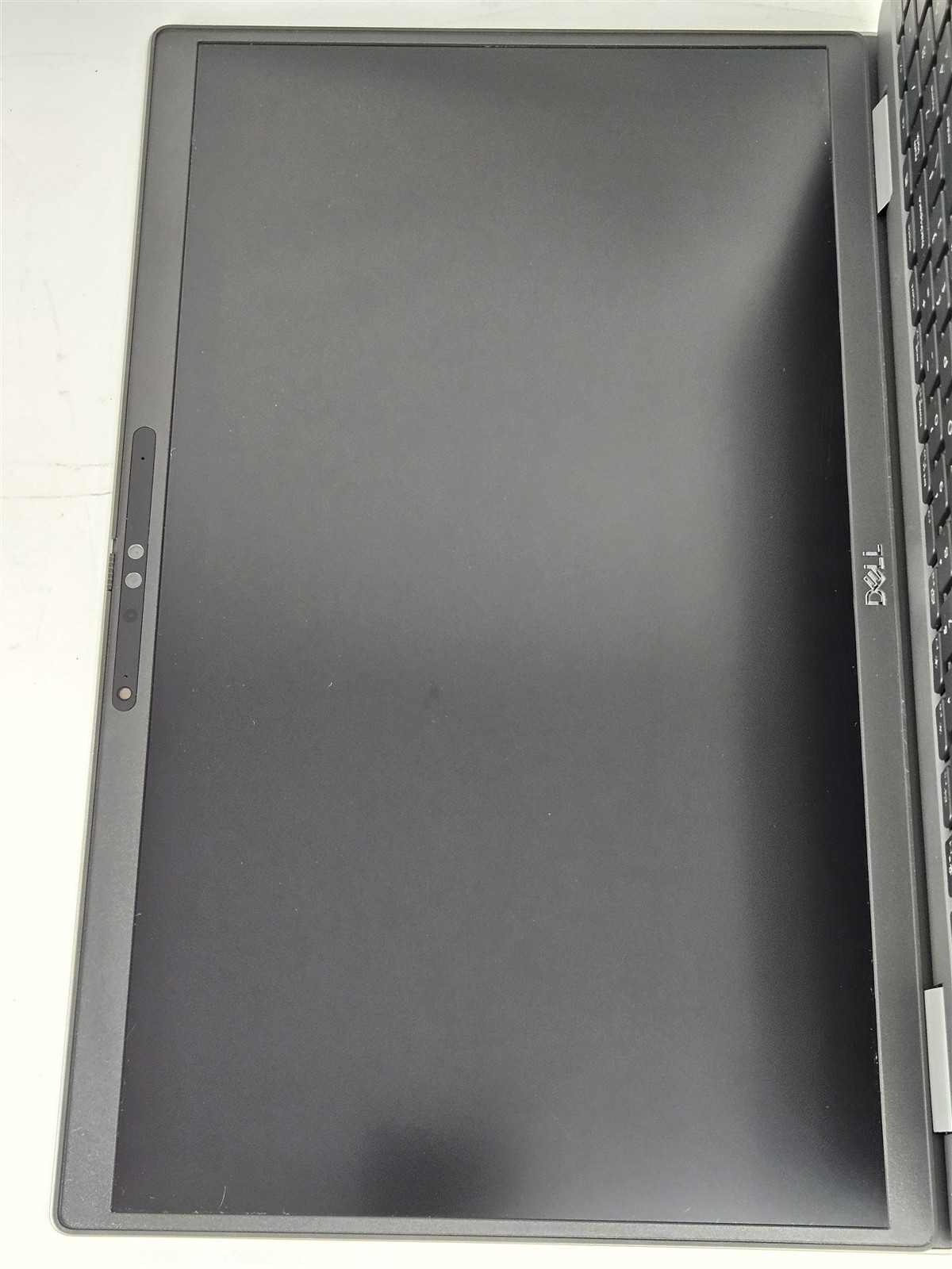 Dell Precision 3571 P104F 16GB 512GB SSD i7-12800H 15.6″ Workstation