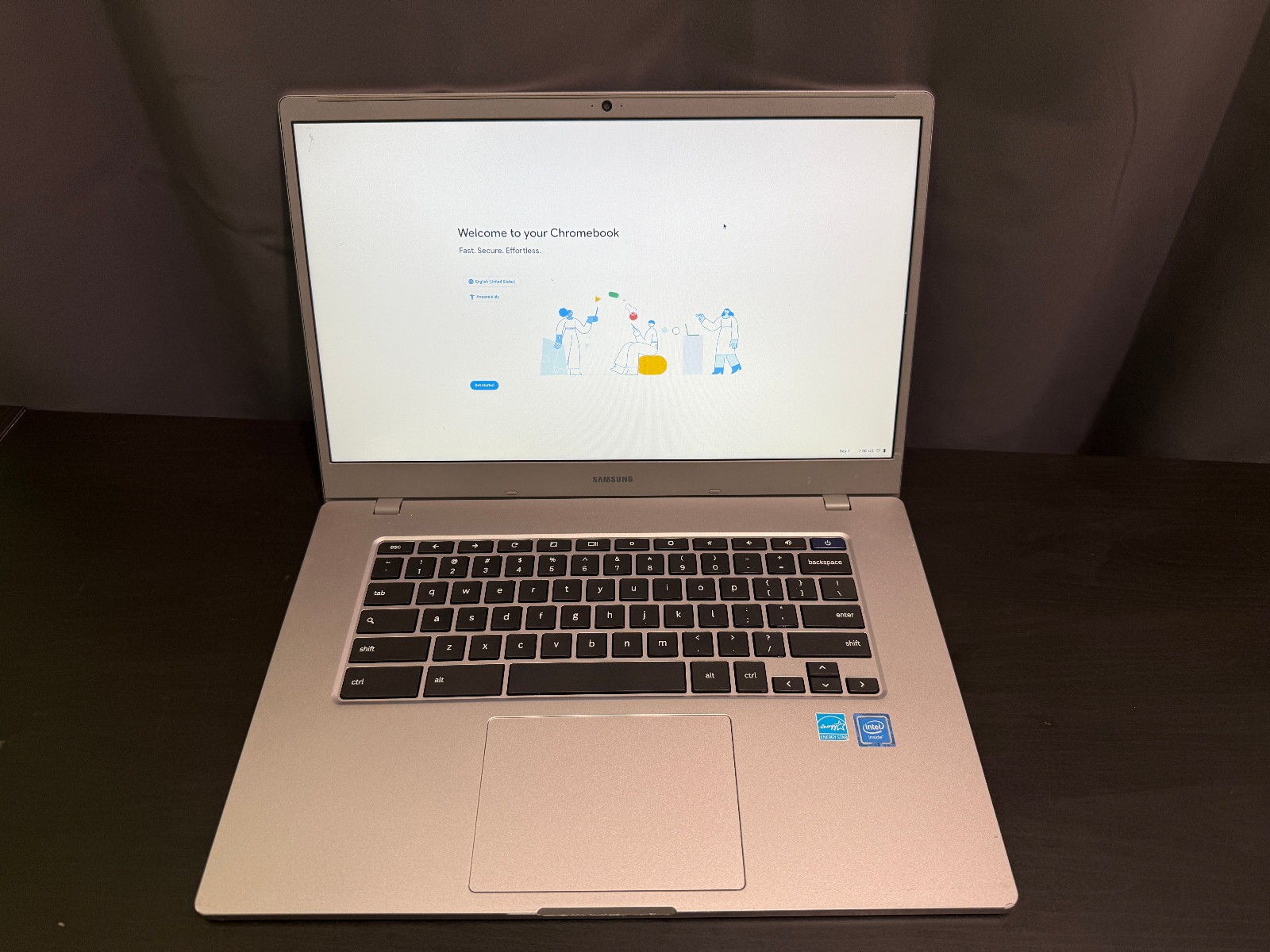 Samsung Chromebook XE350XBA (15.6″, Intel N4000, 4GB, 32GB, ChromeOS) w/ Charger
