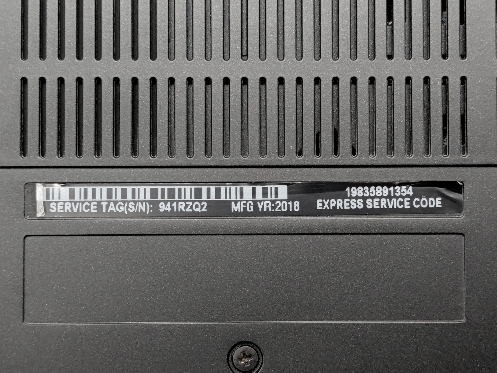 Dell Precision 7530 15″ FHD I9-8950HK 512GB SSD 32GB W11 Quadro P1000 Backlit