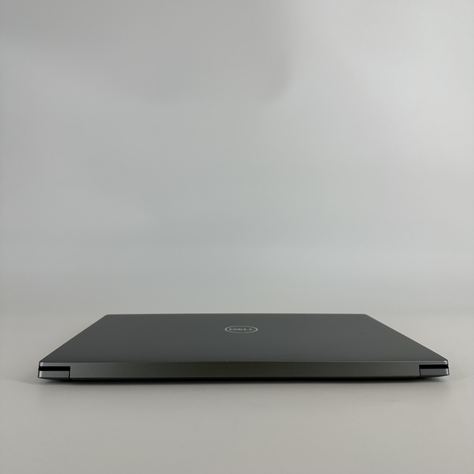 Dell Precision 5570 15.6 FHD+ 2.5 GHz i9-12900H 16GB 1TB SSD NVIDIA RTX A2000