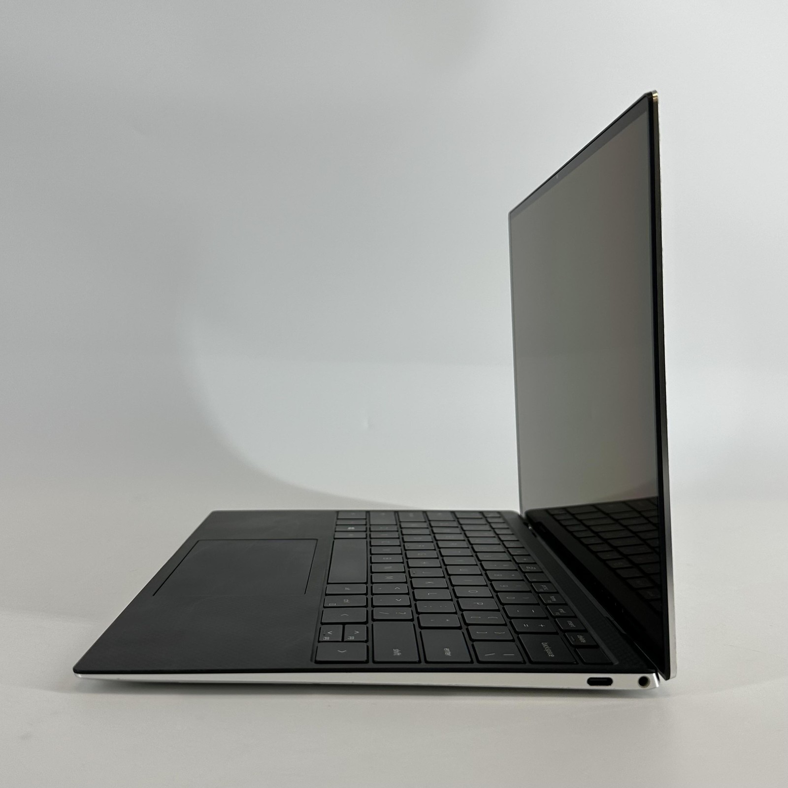 Dell XPS 13 9310 Silver 3.5K TOUCH i7-1195G7 2.90GHz 32GB 512GB SSD Good