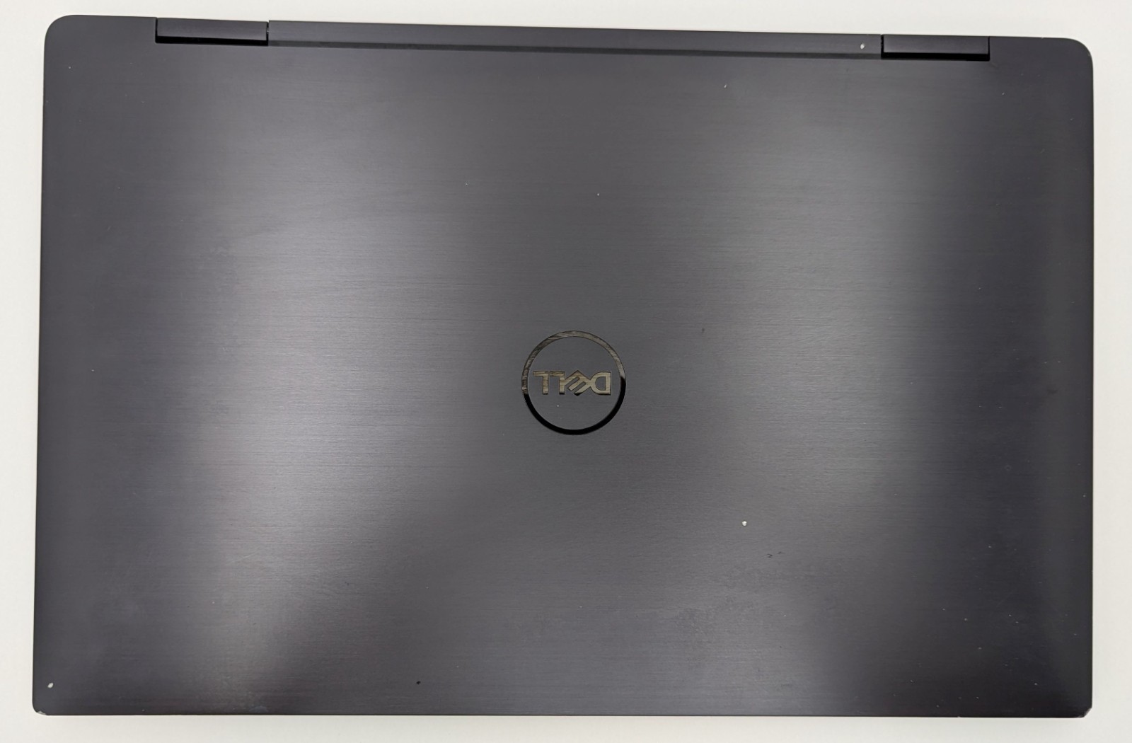 Incomplete Dell XPS 15 9575 15.6″ 4K Touch Laptop i7-8705G 3.10GHz 16GB RAM Vega