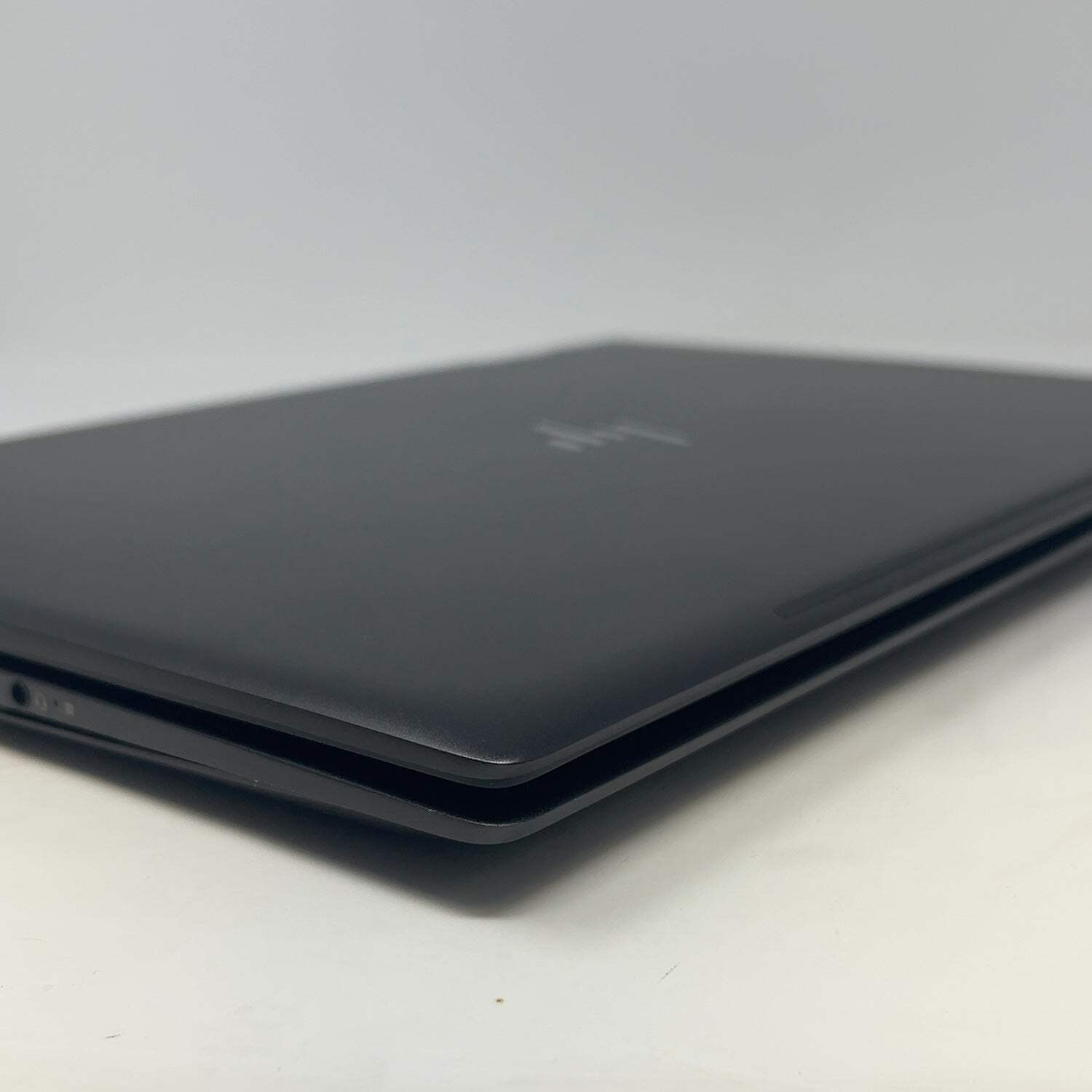 Broken HP Envy x360 15Z-BQ100 17″ Ryzen 5 2500U 2.0GHz 8GB RAM 128GB SSD READ