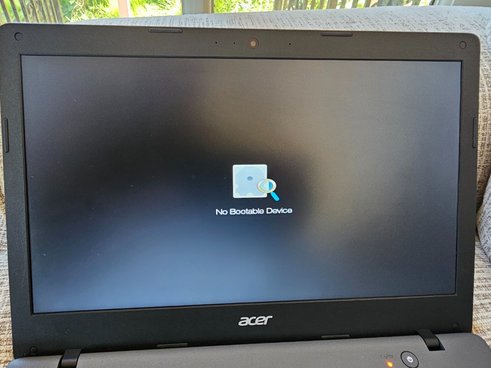 Acer N15V2 14″ Notebook AO1-431 Series With Charger – Works Great, NO HDD – Nice