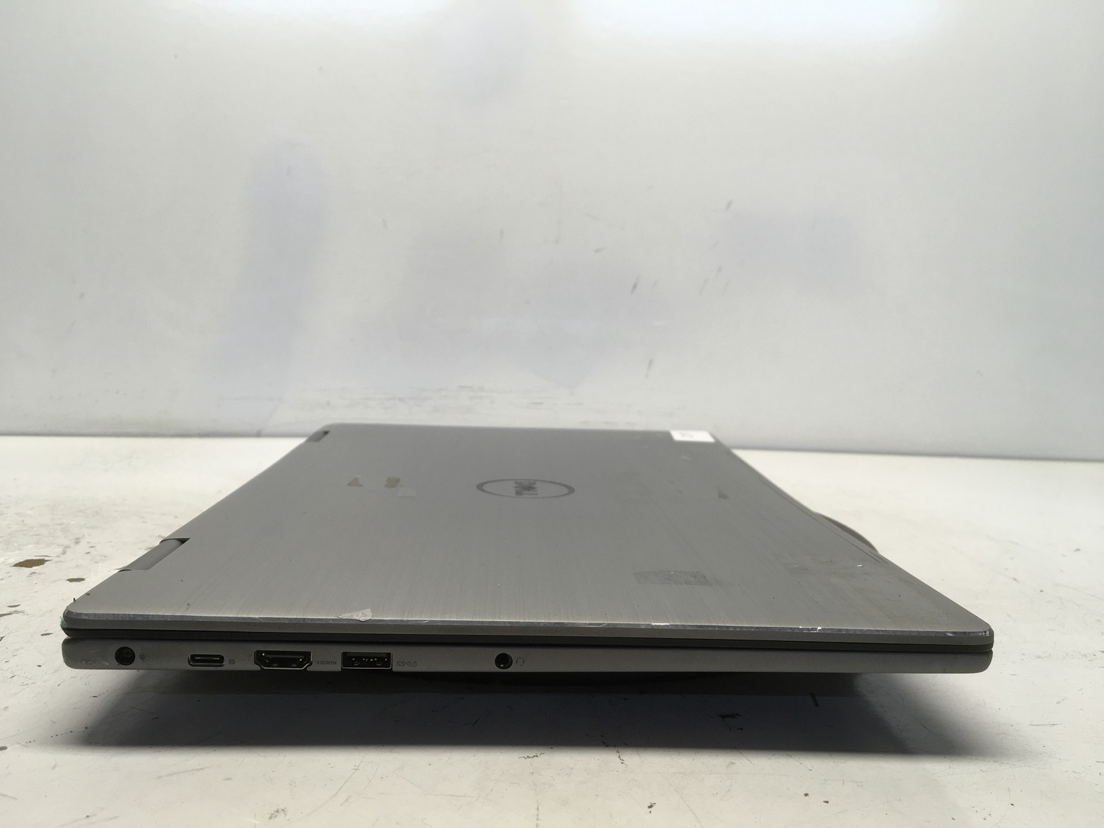Dell Inspiron 15 7000 Series Intel i5 7th gen No RAM NO HDD No Batt