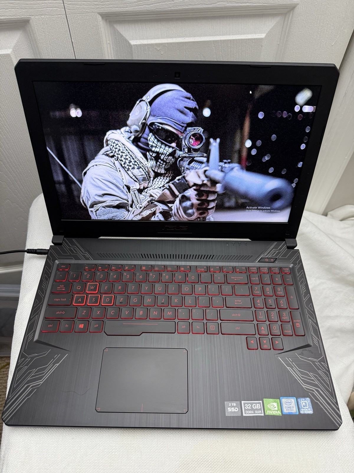 15.6″ Asus TUF FX504G | Hex-i7 8th w/GeForce | 16G | 128G SSD+1TB HDD | xBATTx