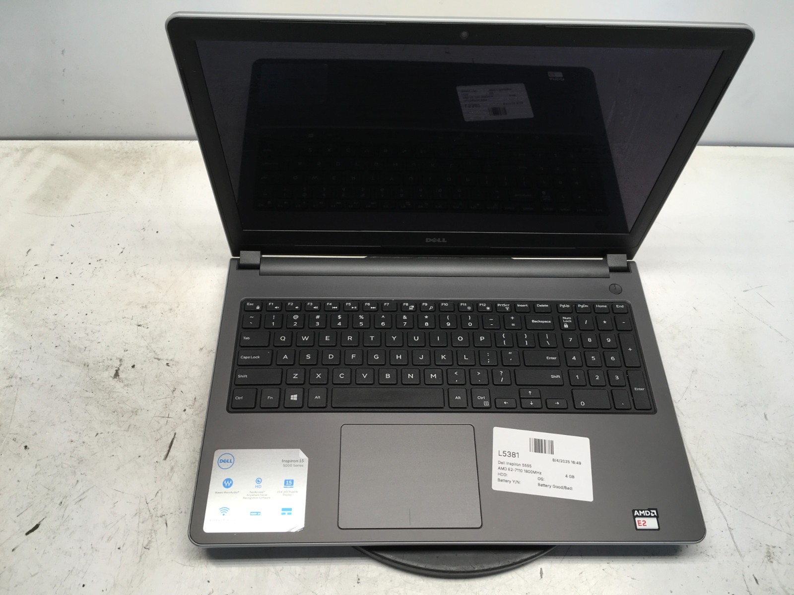 Dell Inspiron 5555 AMD E2-7110 1800MHz 4 GB NO HDD/Battery