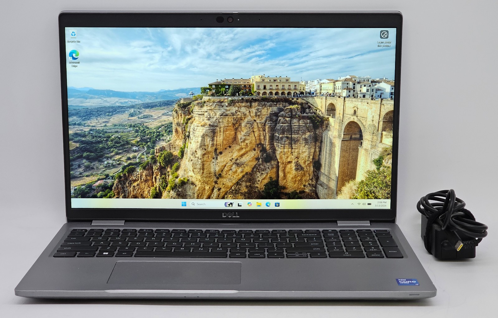 Dell Latitude 5520 – 15.6″ Laptop – i7-1185G7 16GB RAM 512GB SSD – Windows 11