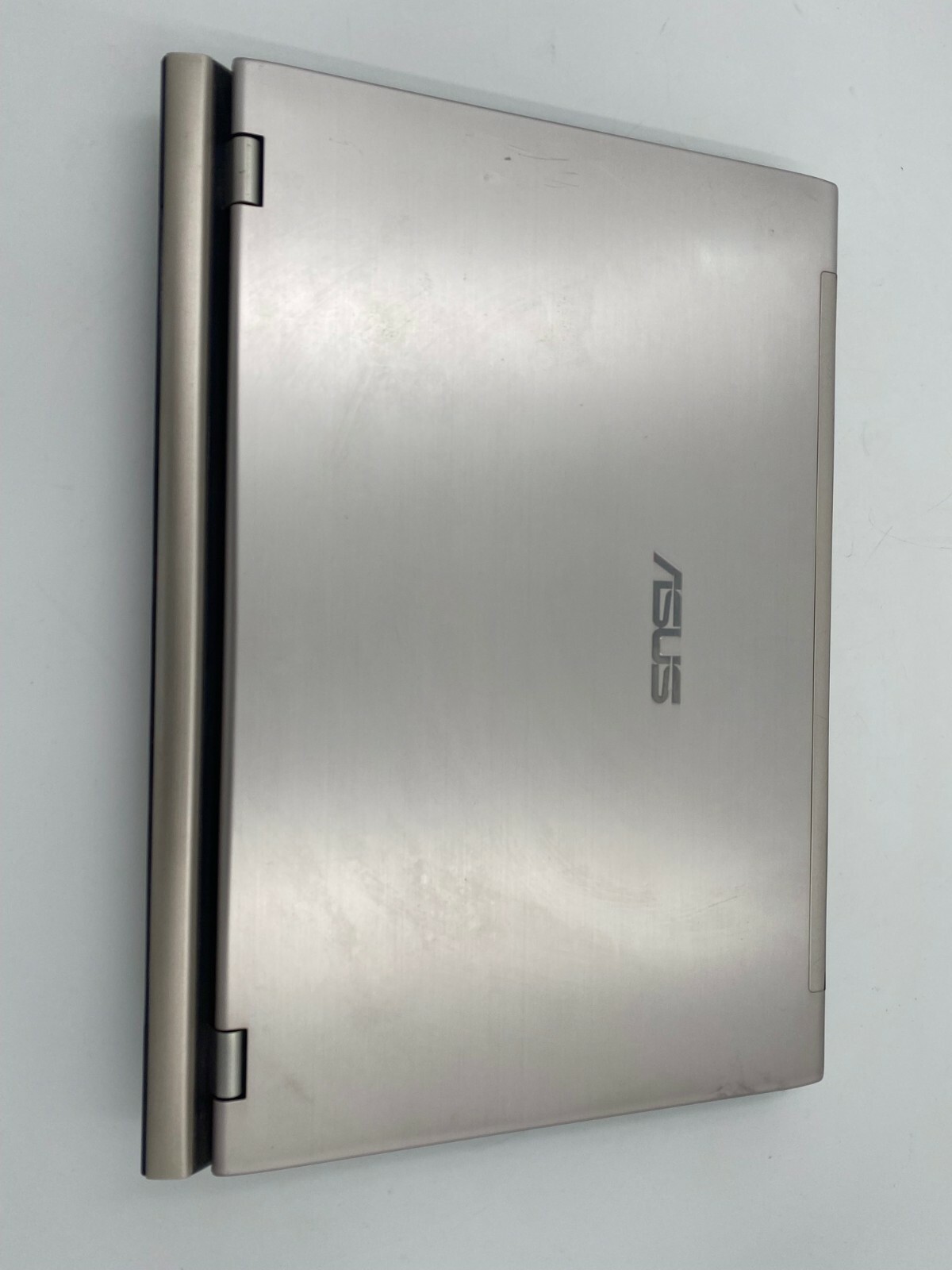 Asus U56E laptop, Intel core I5, 8 GB RAM, 500 GB HDD.