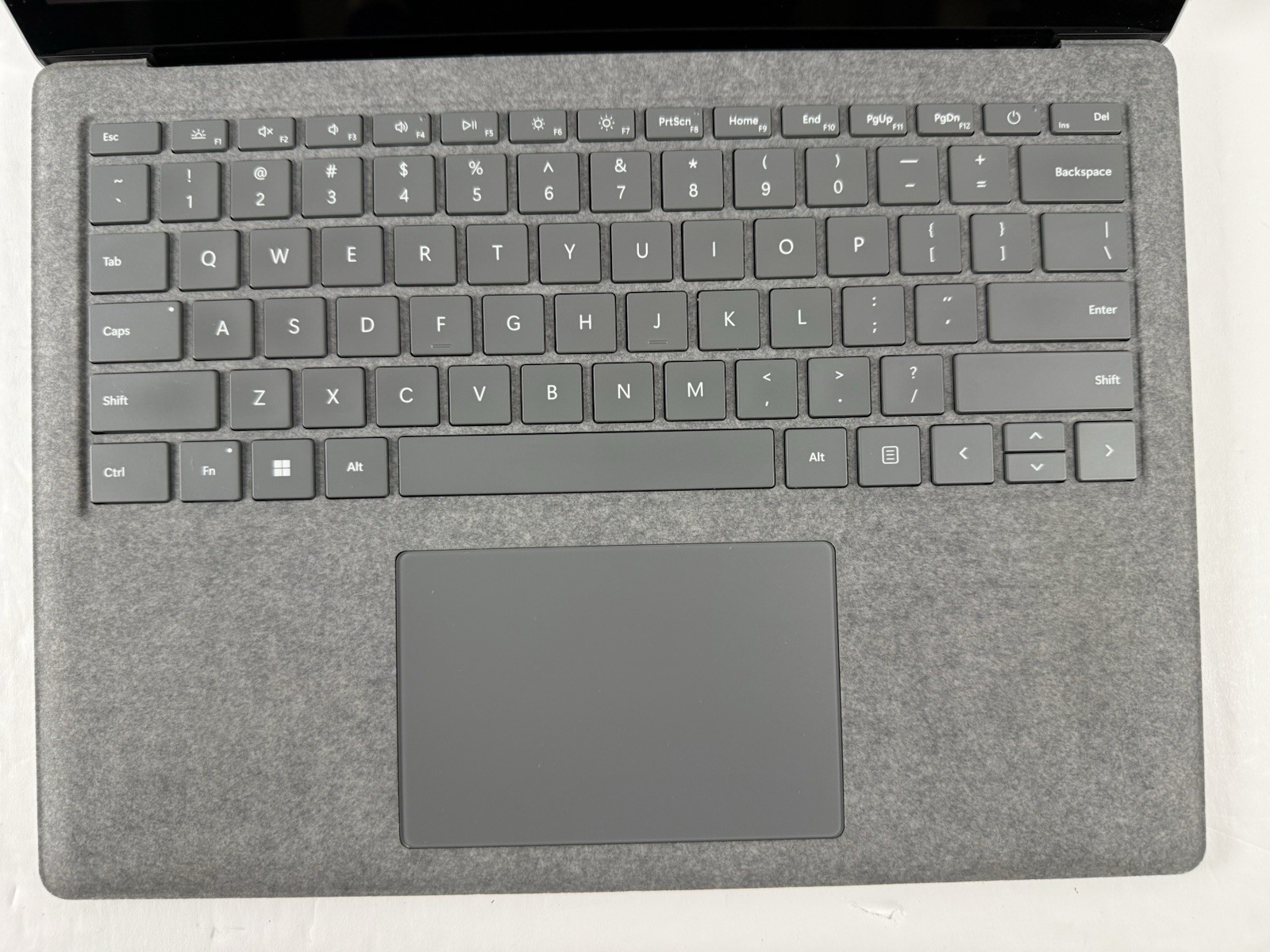 Microsoft Surface Laptop 5 13.5” 1950 Intel Core i7-1265U 16GB RAM 512GB NVME