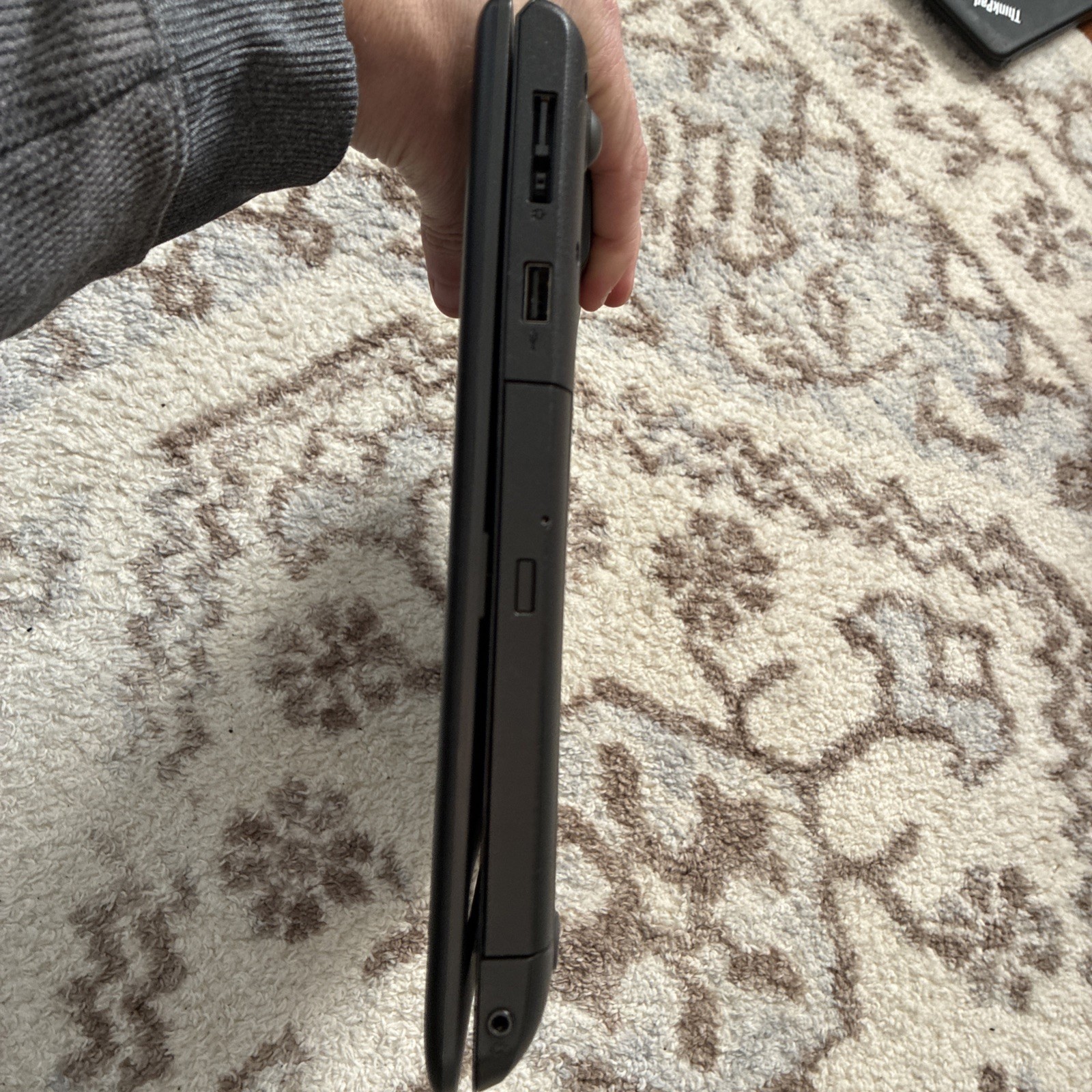 LENOVO THINKPAD E550 Laptop w/ INTEL CORE i7-5500U 2.40 GHZ 8 GB RAM (No HDD/OS