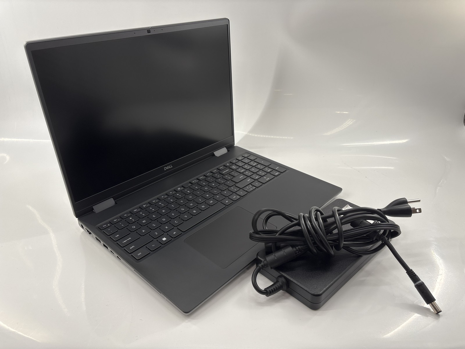 Dell Precision 7670 16″ Core i9 | NVIDIA RTX A2000 | 32GB 1TB-SSD | Read*