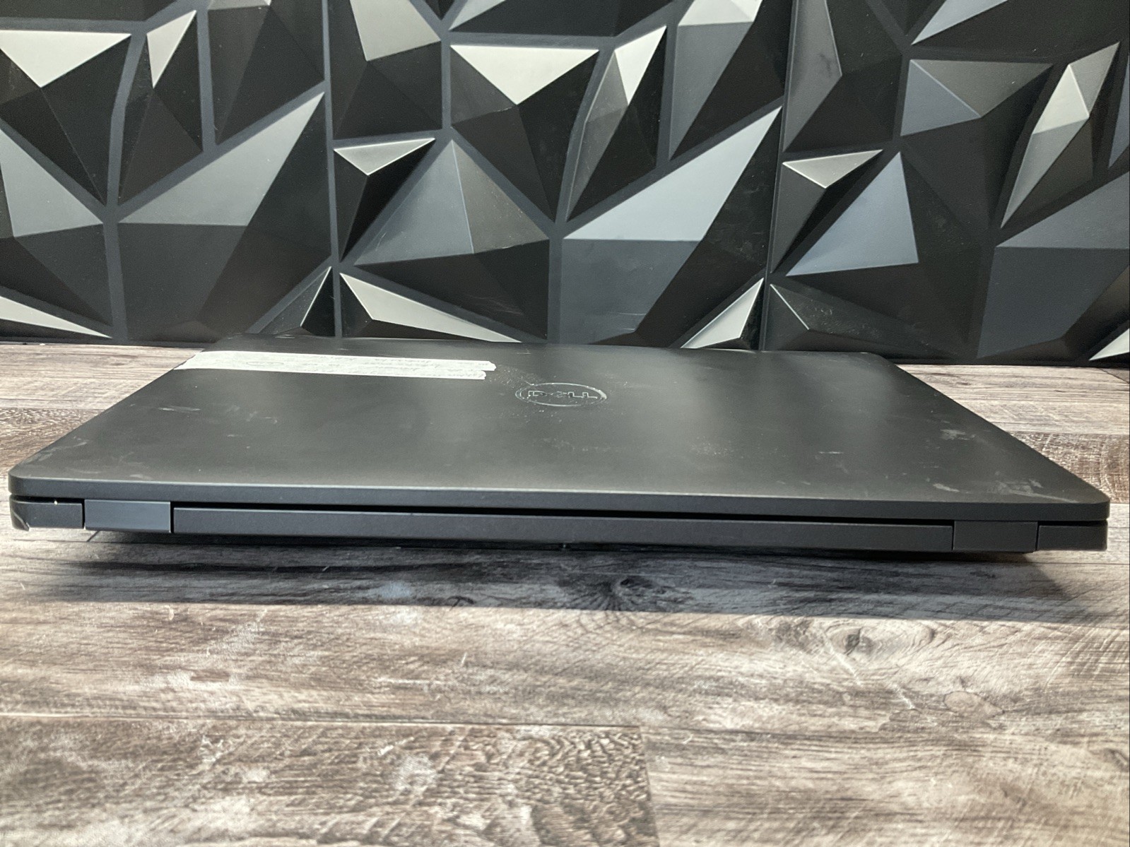 Latitude 5500 / No RAM Laptop Notebook PC / U10