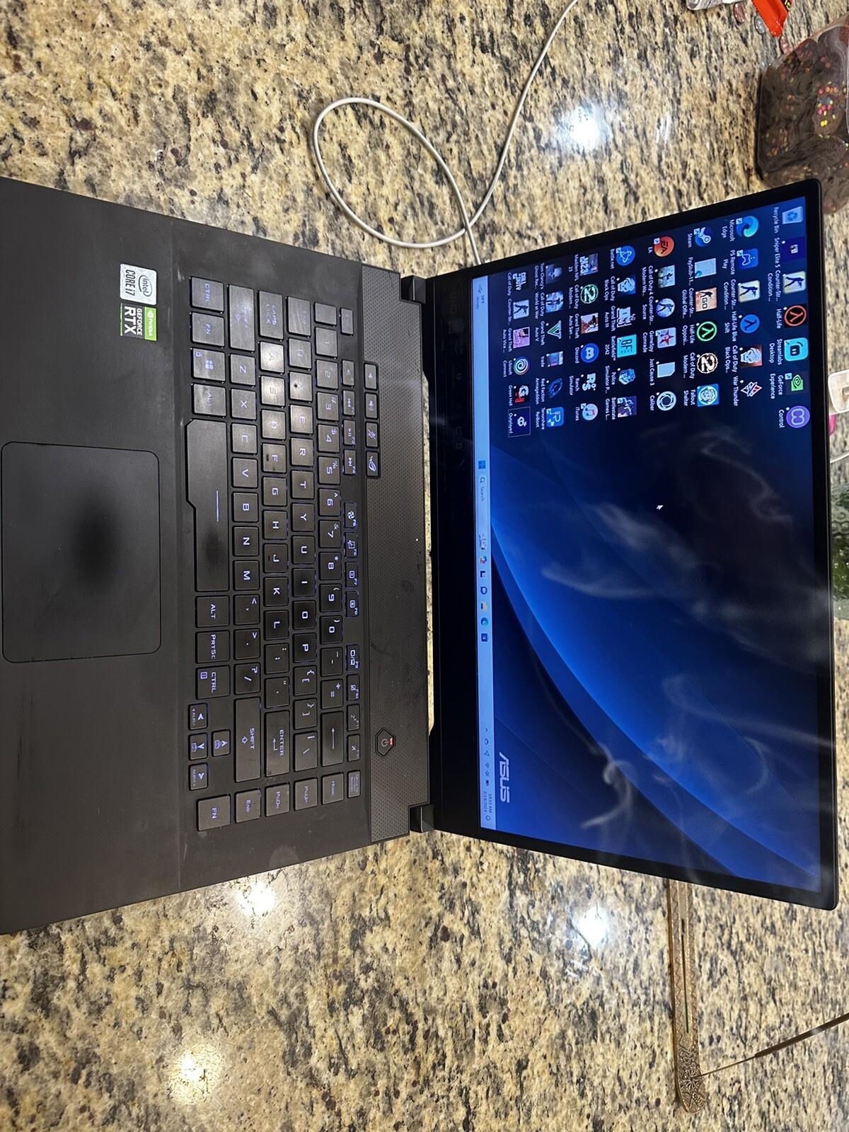 ASUS ROG Zephyrus M15 15.6″ (512GB, Intel Core i7 10th Gen., 16GB) Laptop – Gray