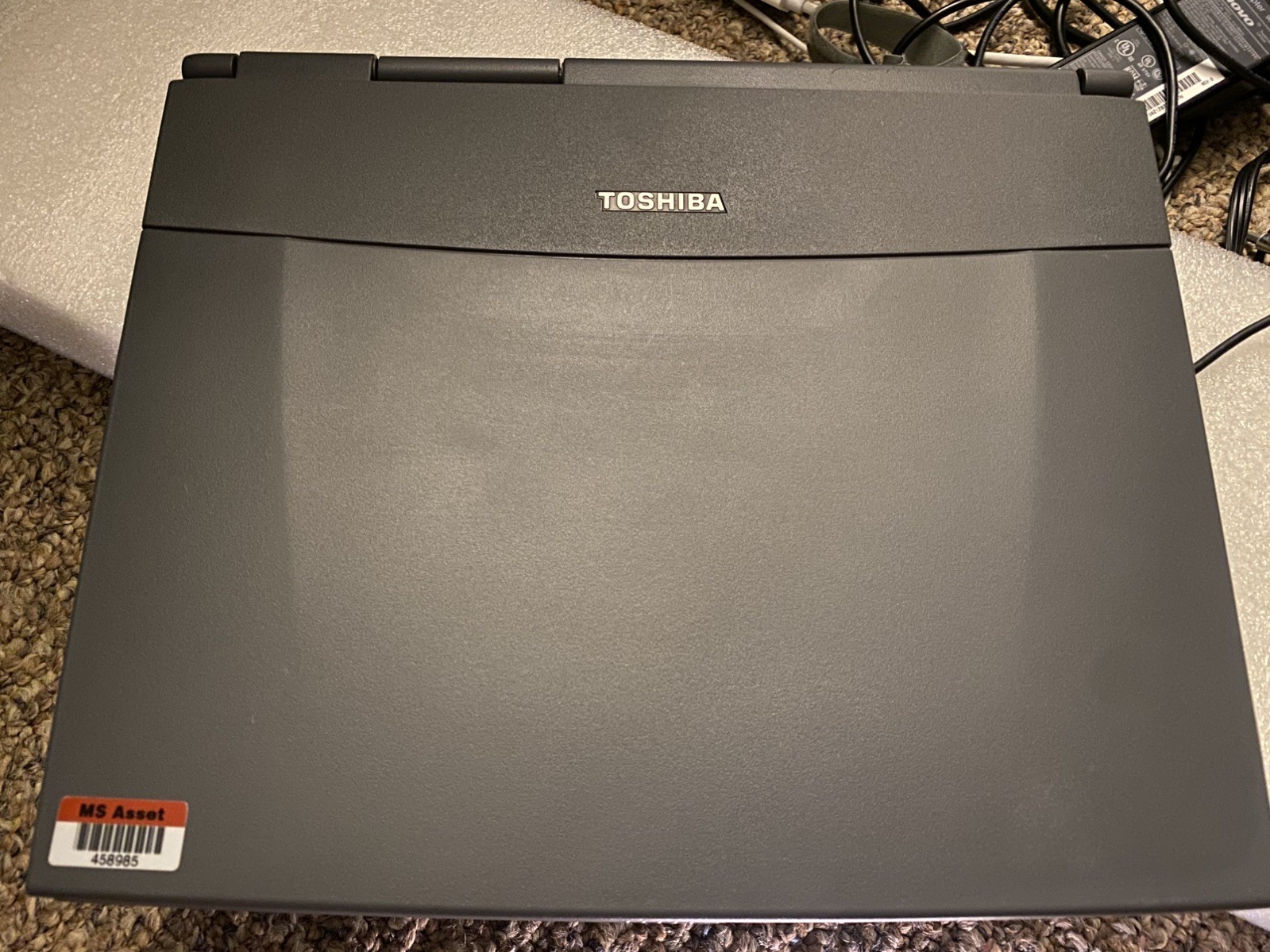 Toshiba Tecra 8000 Laptop 366Mhz 128mb 8gb Win XP Pro Retro TESTED – BAD MOUSE