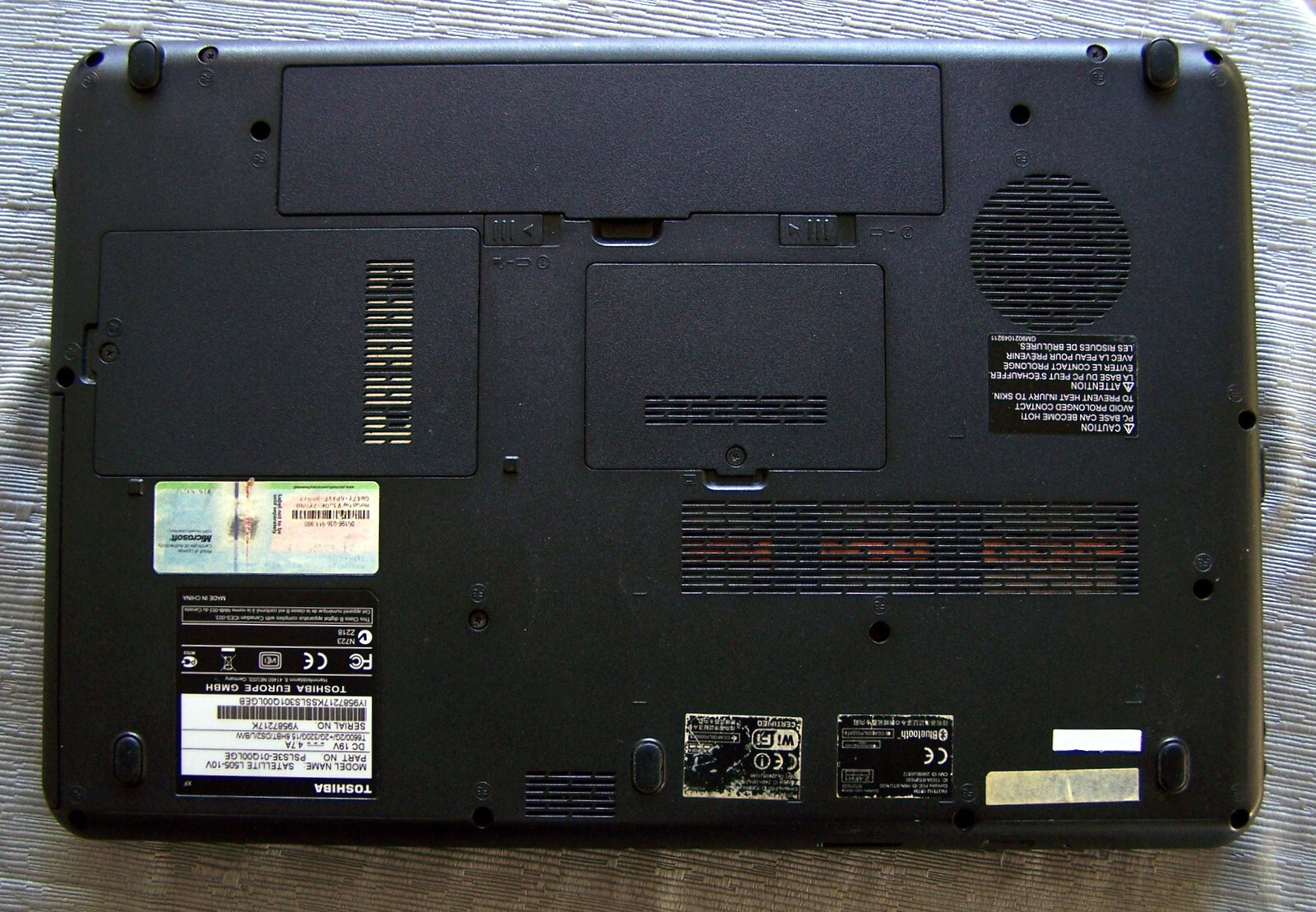 Toshiba 15.6 Satellite L505 Intel 2.4GHz 6GB 500GB Ati Radeon HD-4500 HDMI Win10
