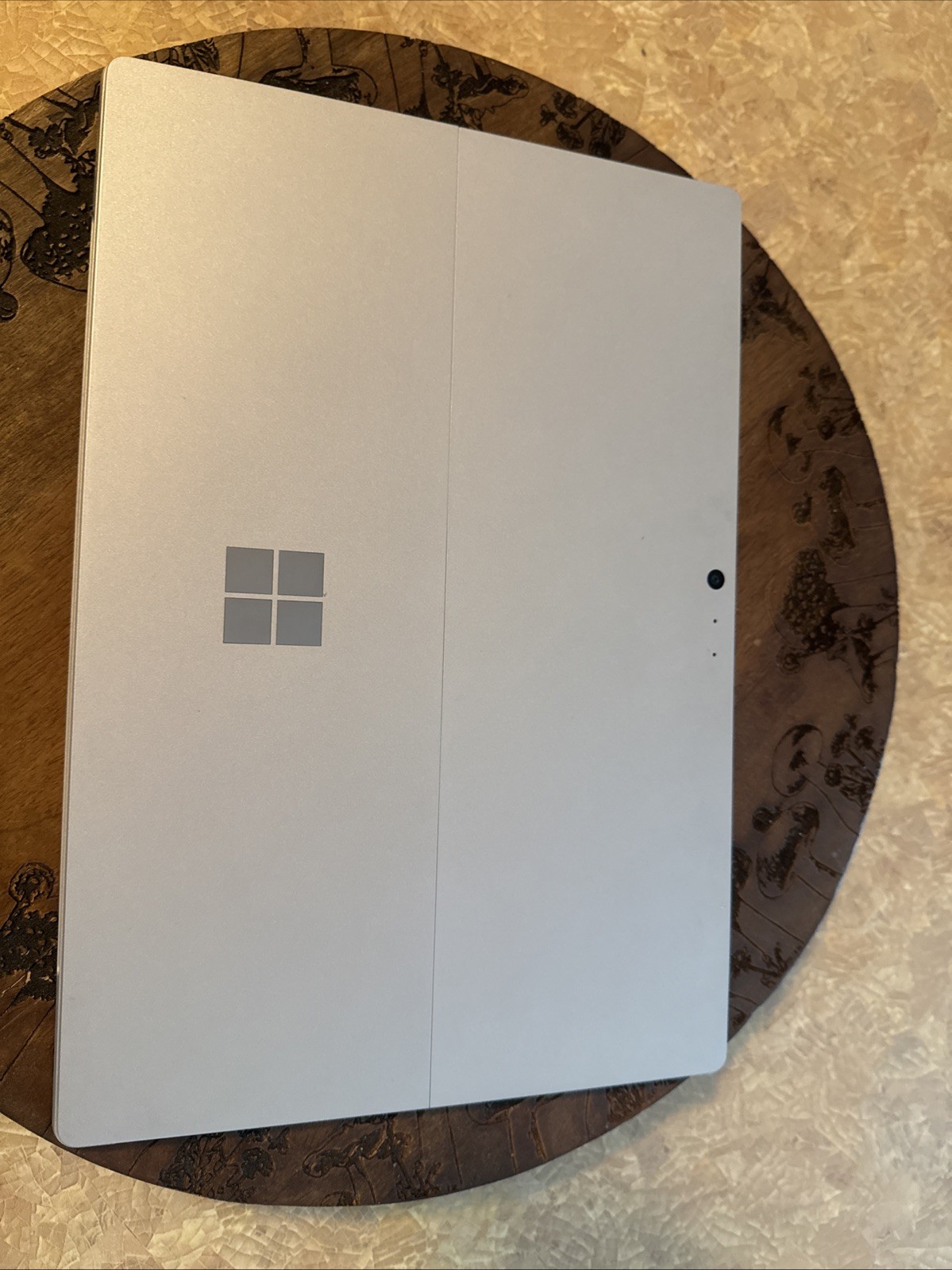 Windows 10 Surface Pro 128GB Excellent Condition: Includes Keyboard +Mouse+Case