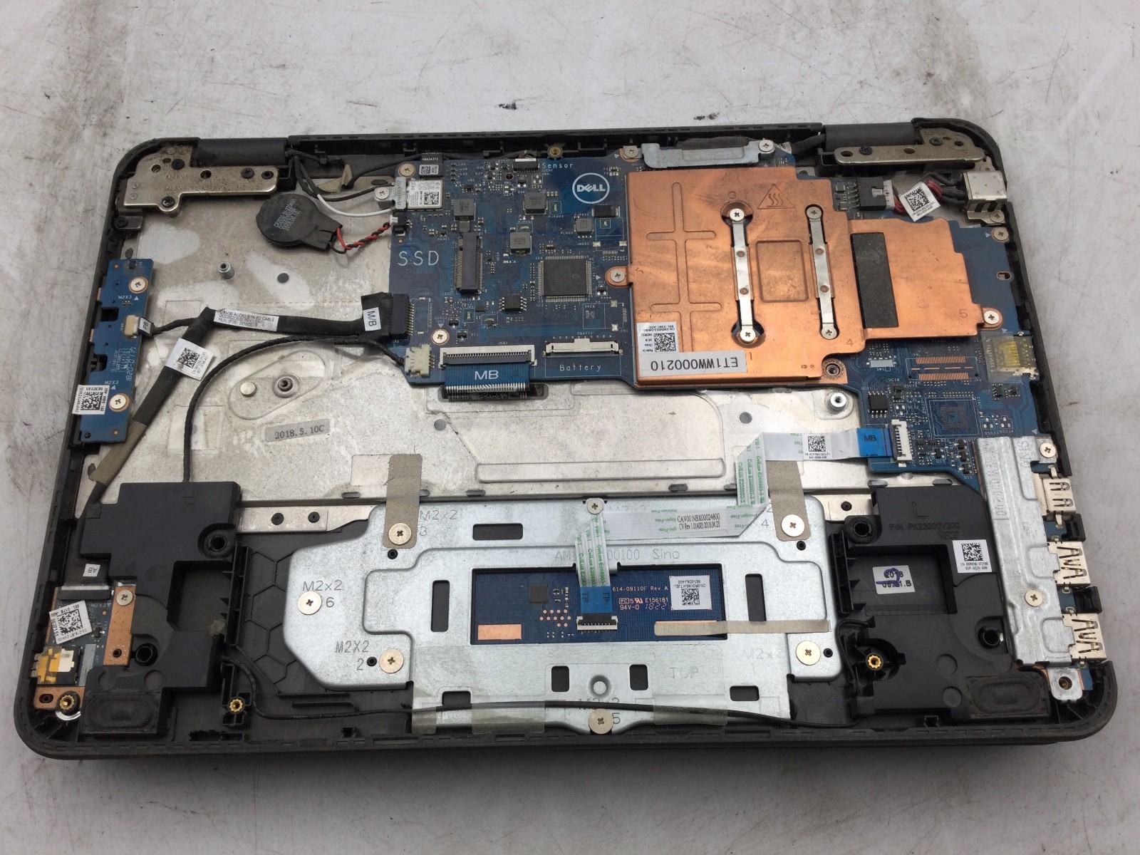 DELL LATITUDE 3189 – FOR PARTS – INTEL PENTIUM – 4GB RAM – 11″ – READ DESC – BB