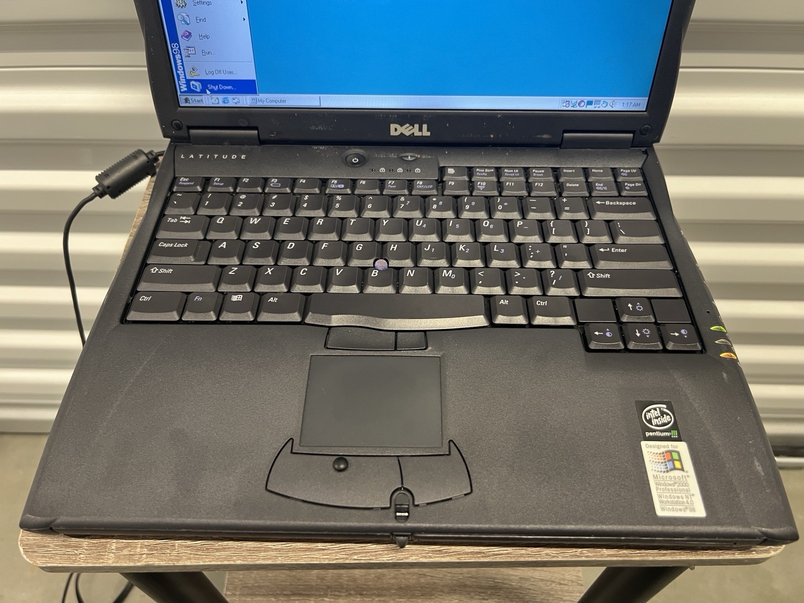 Vintage Dell Latitude C600 Retro Laptop Windows 98 SE CD, Serial, ATI Graphics