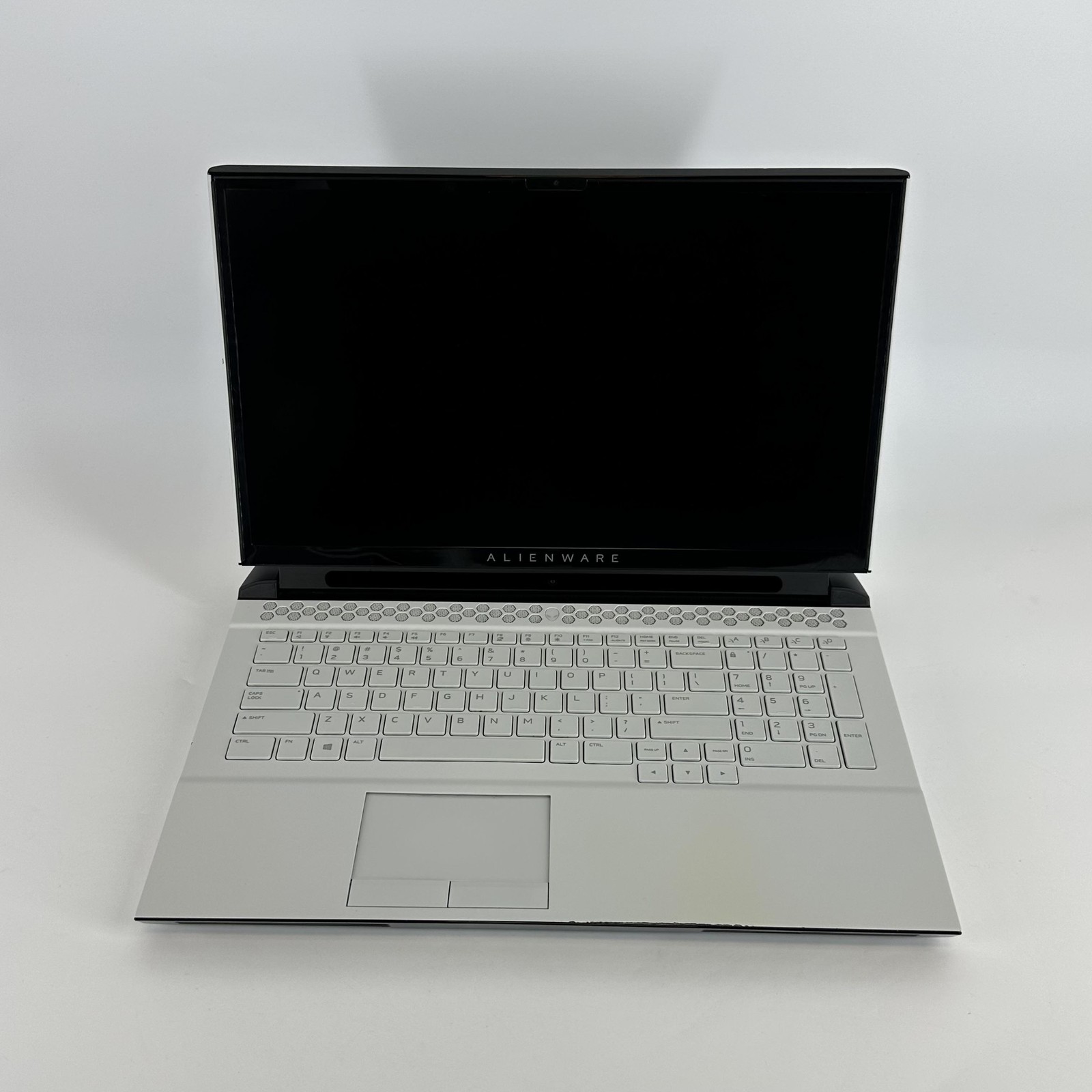 Dell Alienware Area-51m R2 17 FHD i7-10700K 3.80GHz 16GB 1TB SSD RTX 2070 Super