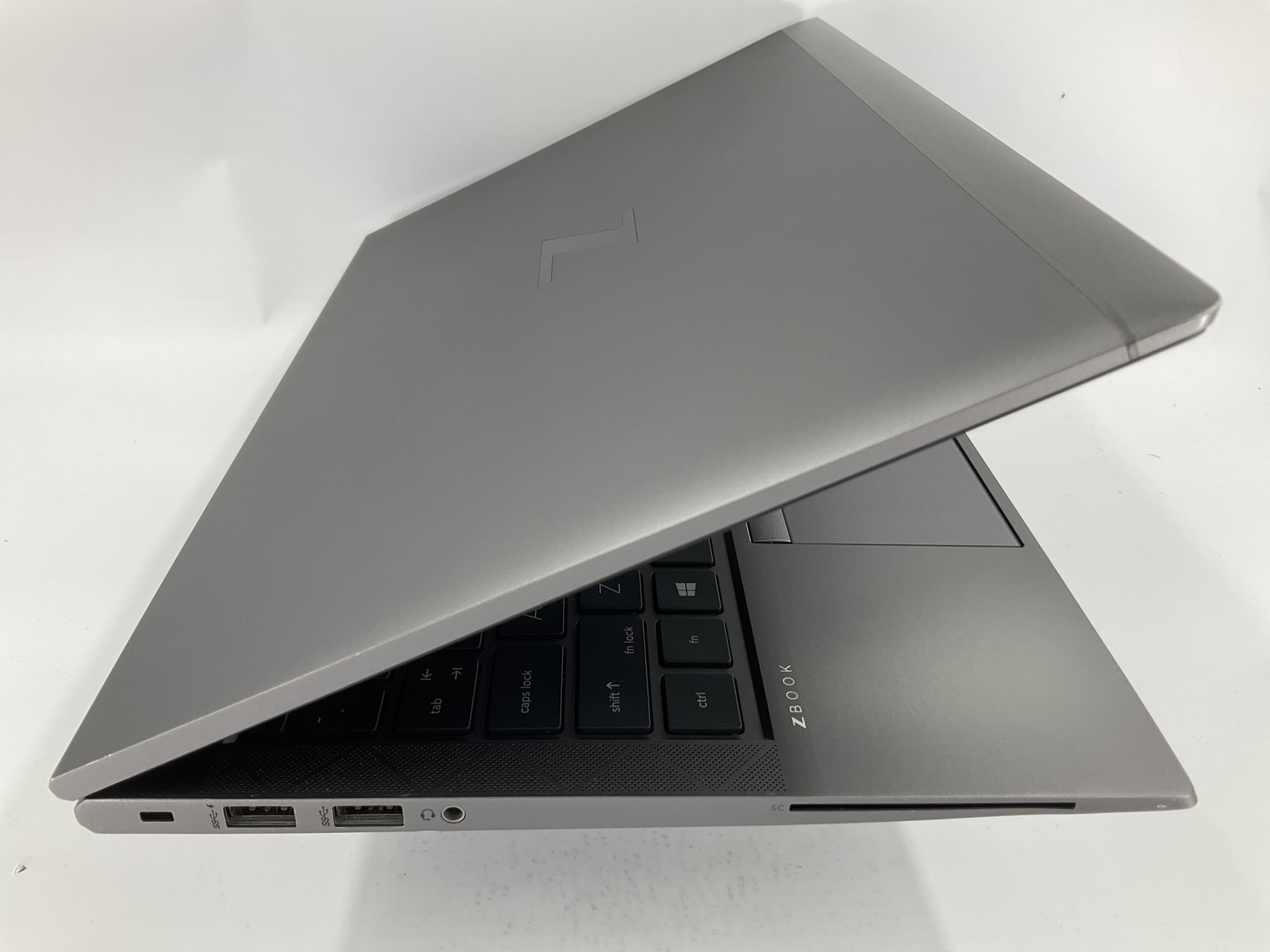 HP Zbook Firefly G8 14″ Core i7-1185G7 256GB 32GB B Win 11 Pro