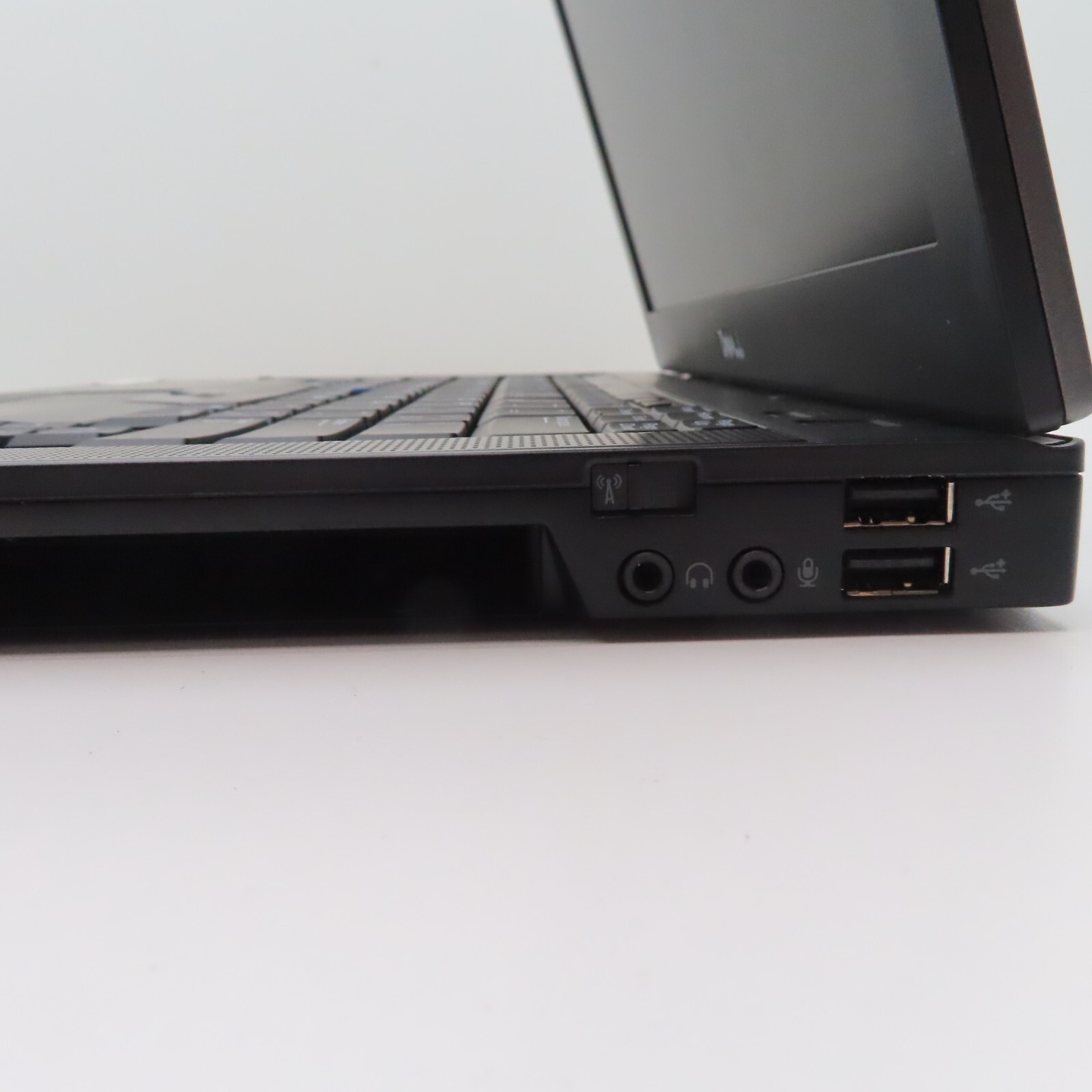 Dell Latitude E6410 Laptop Intel Core i5 2.40GHz 2 Cores 4GB DDR3 SDRAM