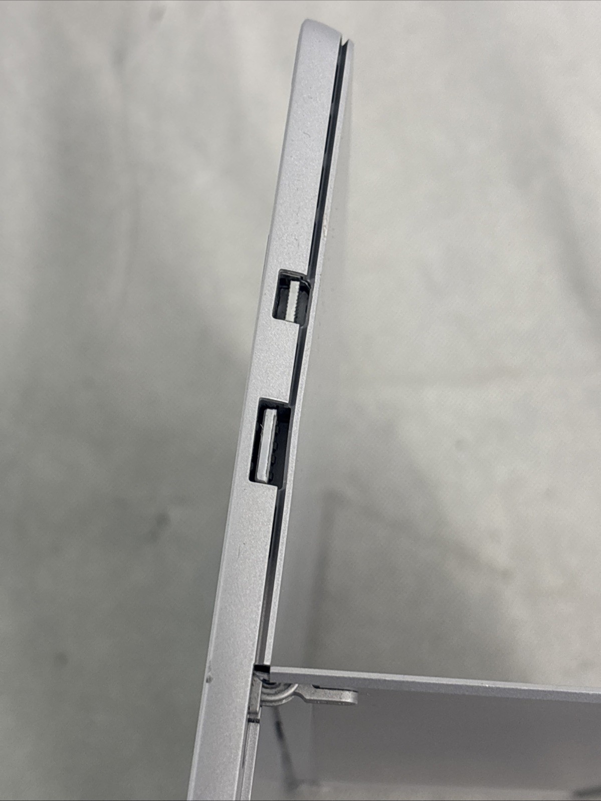 Microsoft Surface Pro 5th Gen. 1796 (512GB, Intel i7 7th, 16GB) Silver *Read*