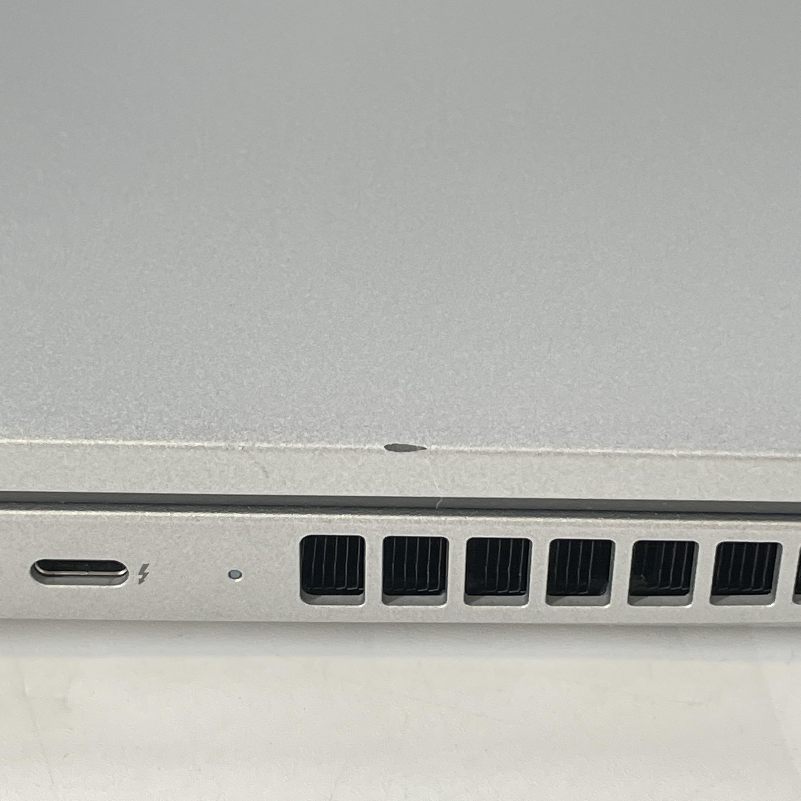 Dell Precision 3591 15 Gray FHD 1.4 GHz Ultra 7 165H 32GB 512GB SSD RTX 1000 Ada