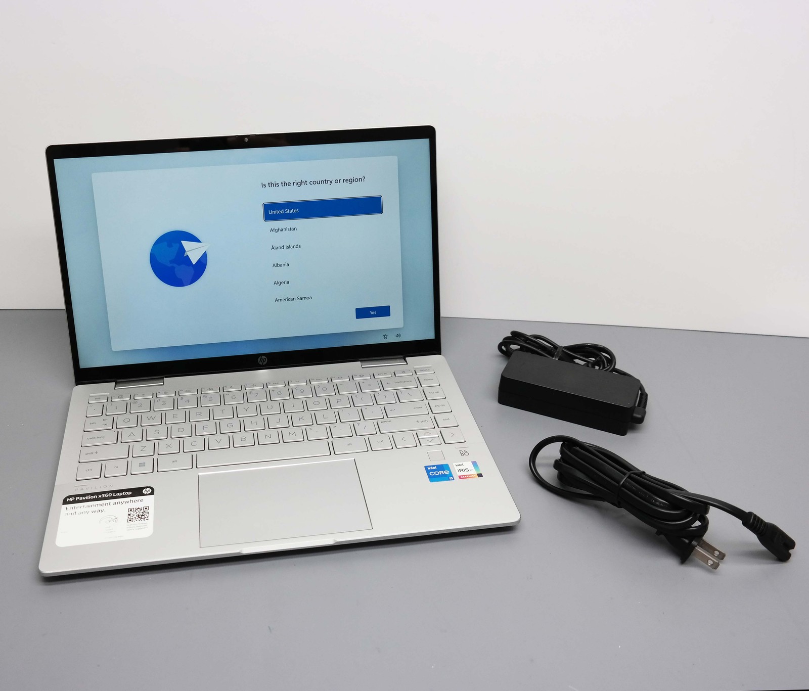 HP Pavilion x360 14-ek0033dx 14″ Core i5-1235U 8GB 512GB SSD