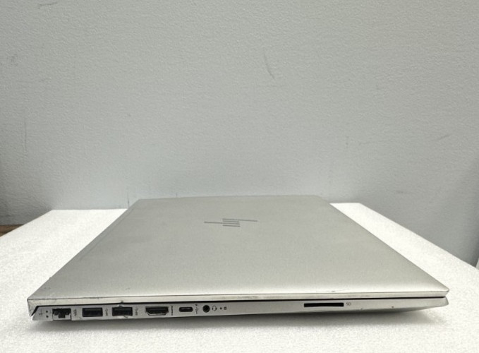 HP Envy 17.3″ Intel Core i7 8565u 1.80 GHz 16GB RAM 512GB SSD