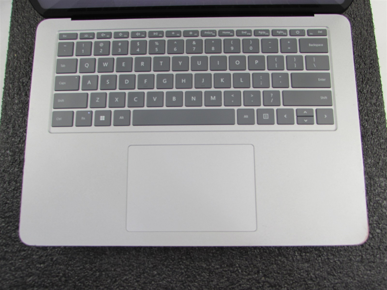 Microsoft Surface Laptop Studio 1964 i7-11370H 1TB SSD 32GB RTX A2000 *No A/C*