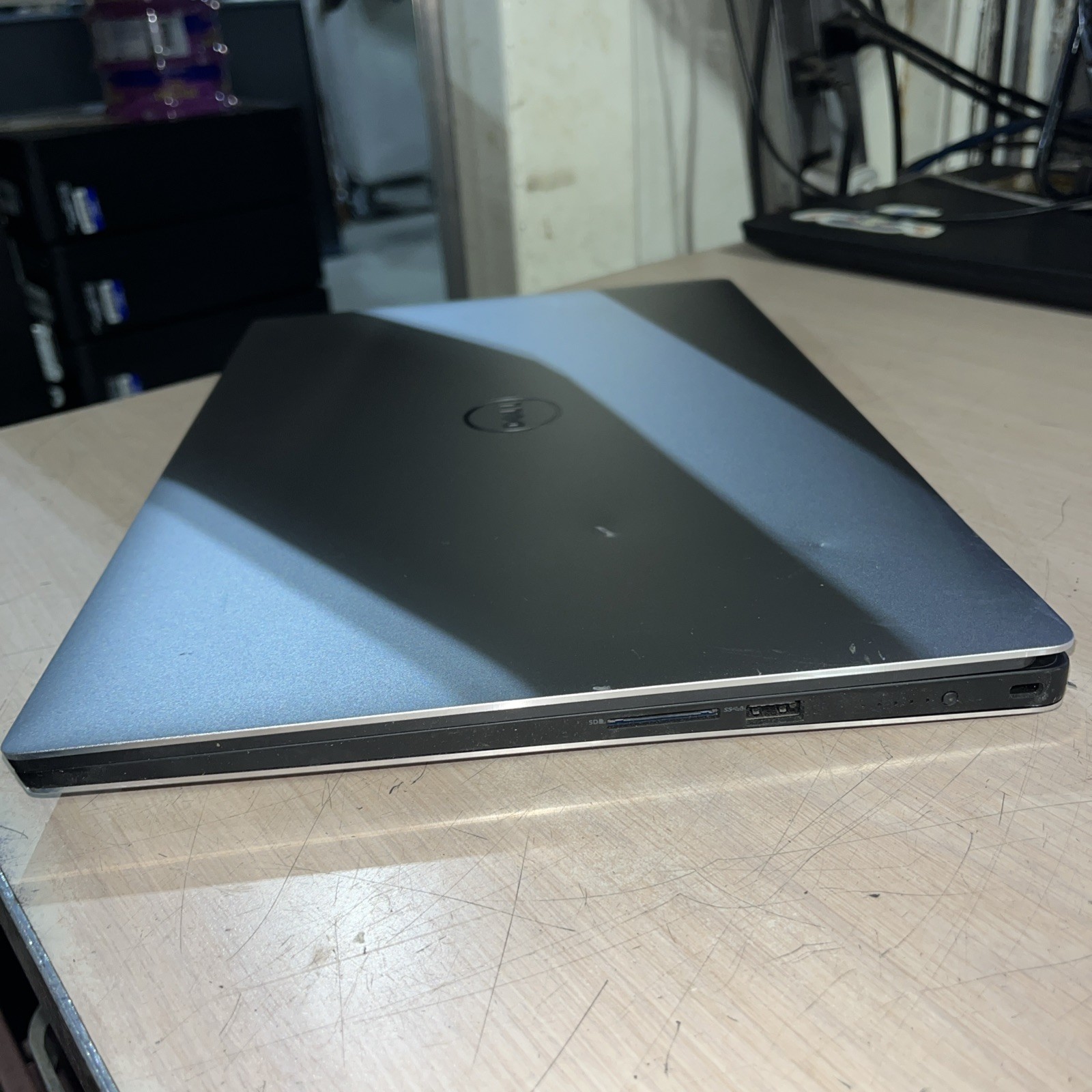 DELL XPS 15 9550 INTEL CORE I7-6700HQ 2.60GHZ 8GB RAM NO HD
